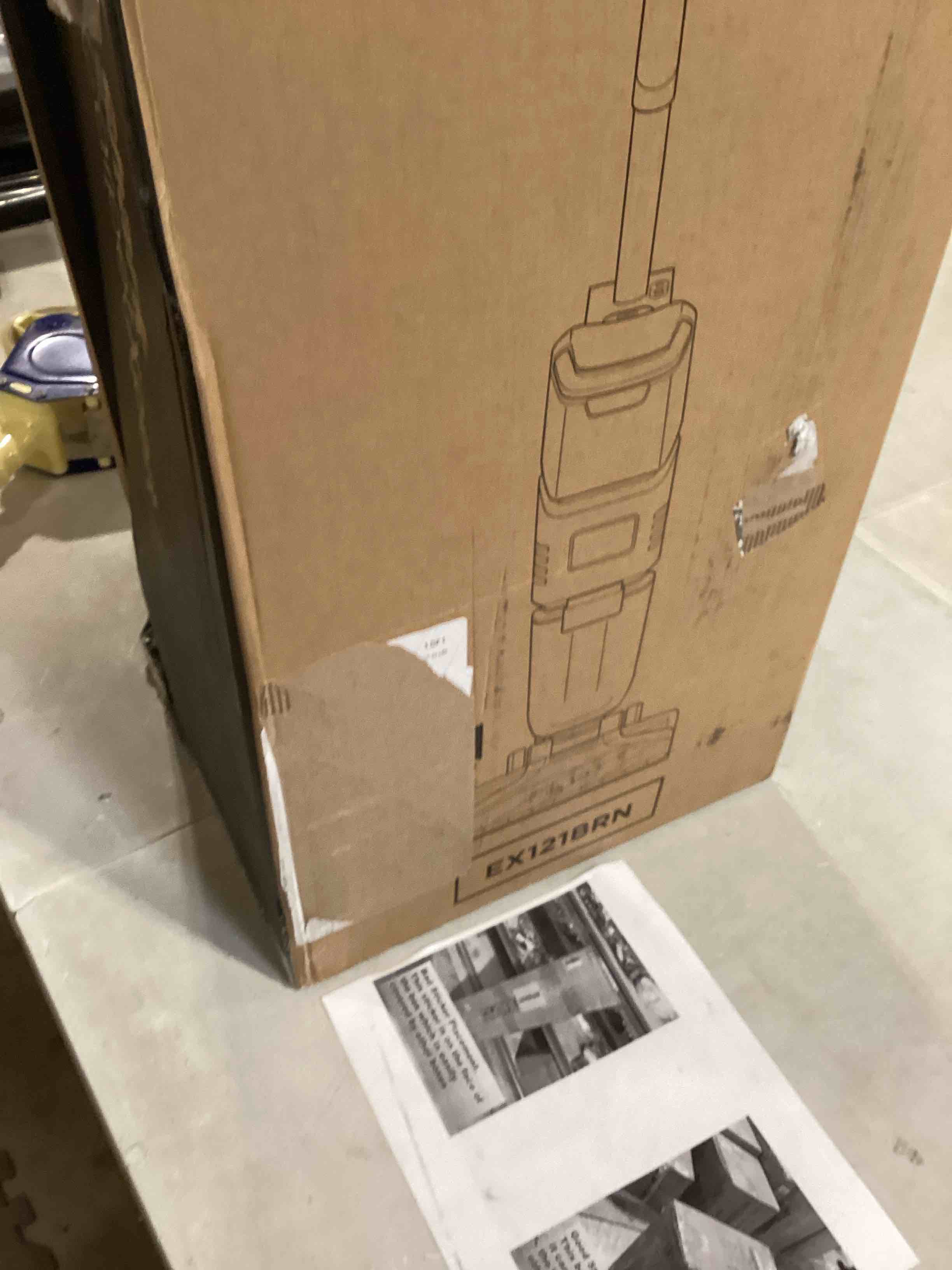 Shark CarpetXpert, Upright Carpet & Area Rug Cleaner for Pets, Deep