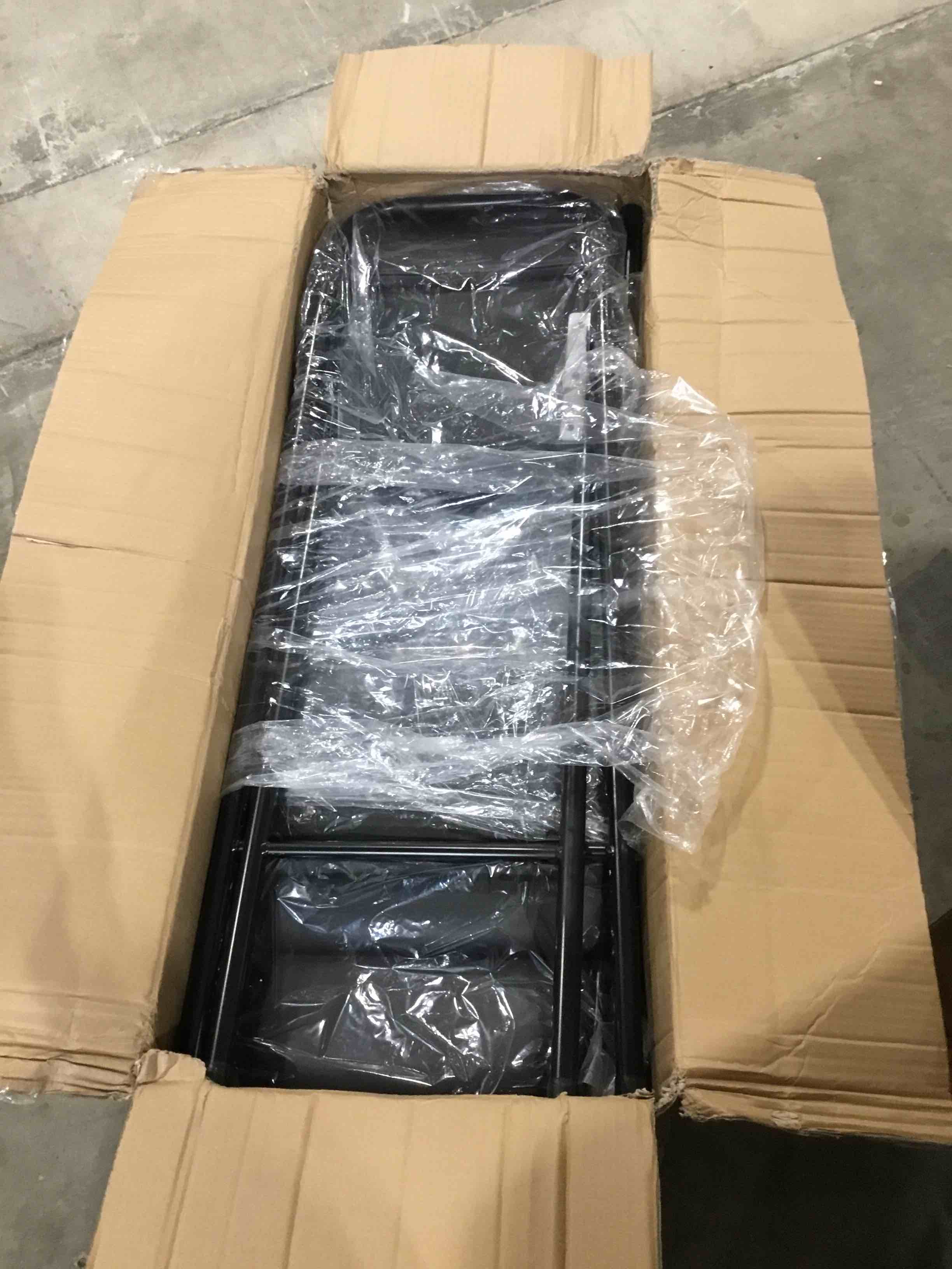 https://s3.amazonaws.com/lotting-images-prod/bidfta/YEL4907049_1728406142774.jpeg