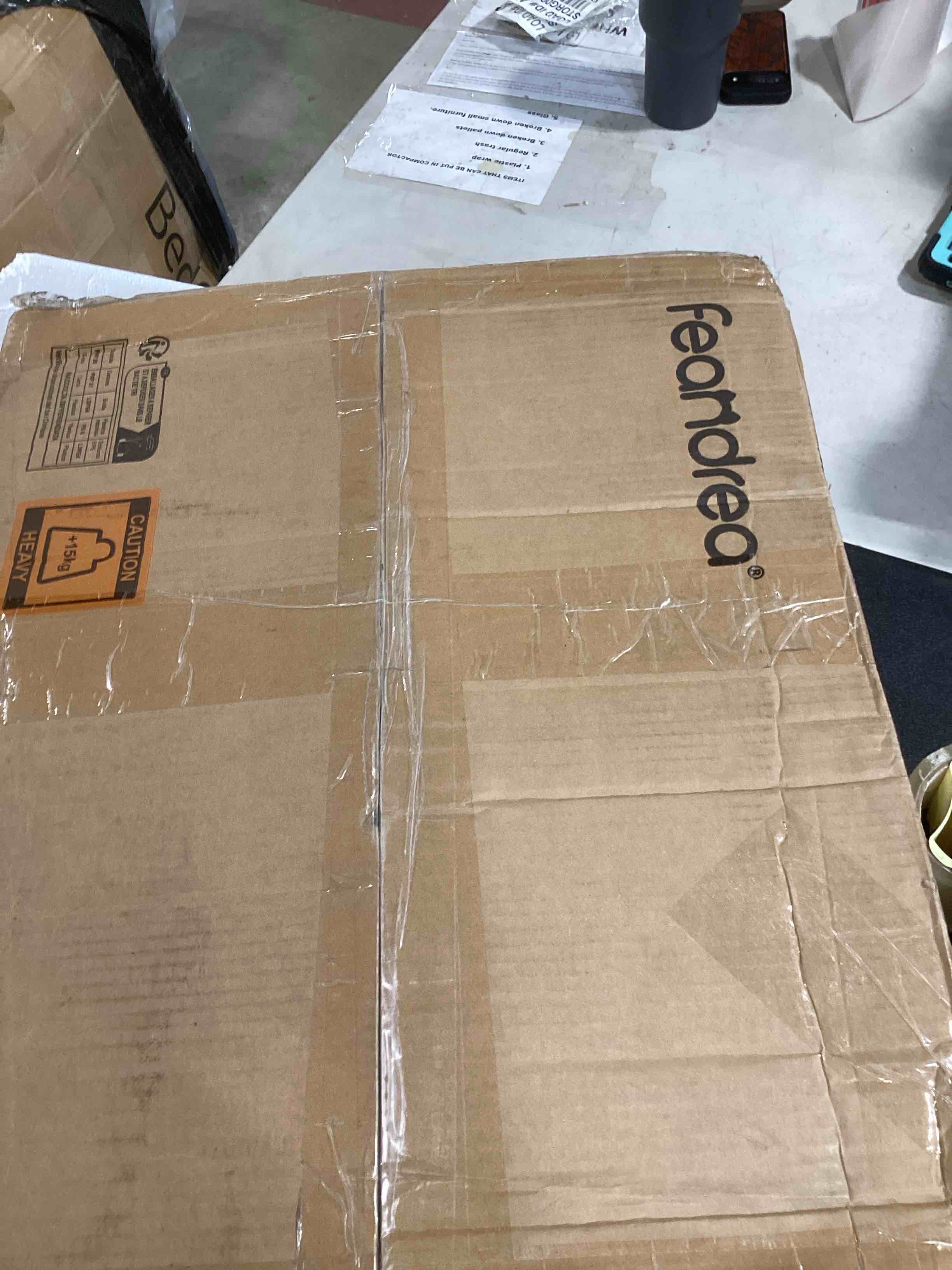 https://s3.amazonaws.com/lotting-images-prod/bidfta/YEL4907742_1729183630734.jpeg
