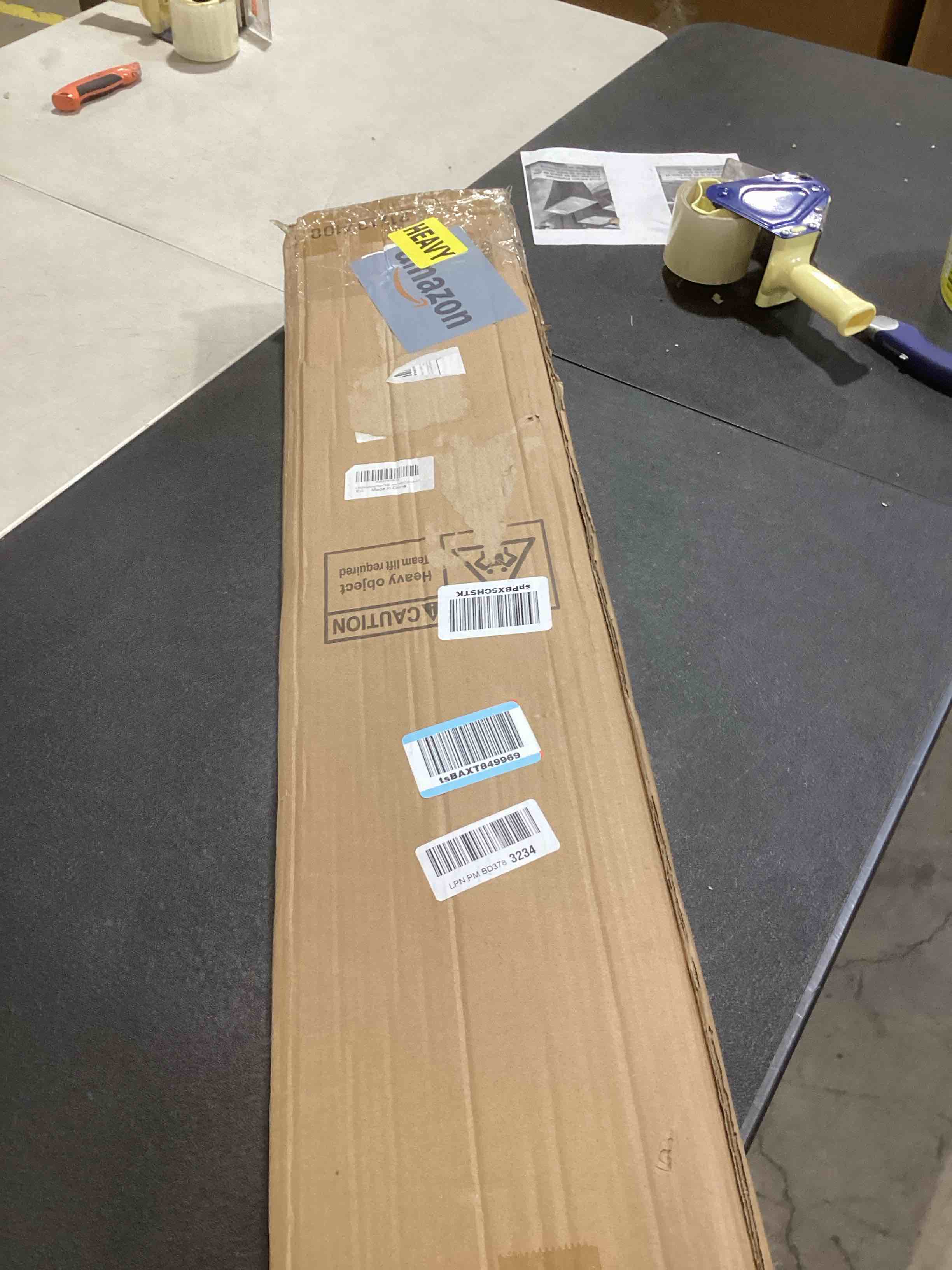 https://s3.amazonaws.com/lotting-images-prod/bidfta/YEL4907752_1729185119643.jpeg