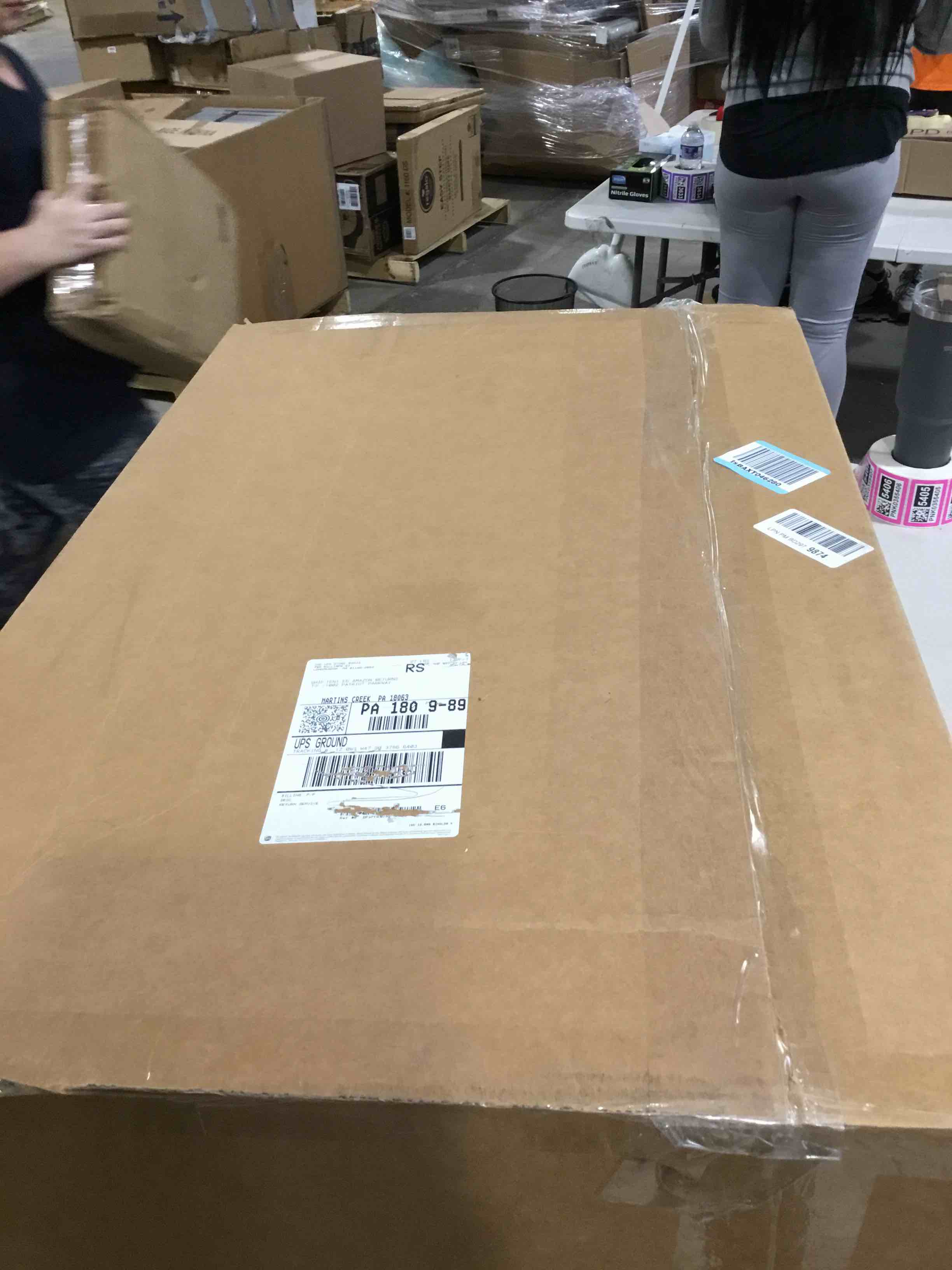 https://s3.amazonaws.com/lotting-images-prod/bidfta/YEL4908065_1729711283691.jpeg