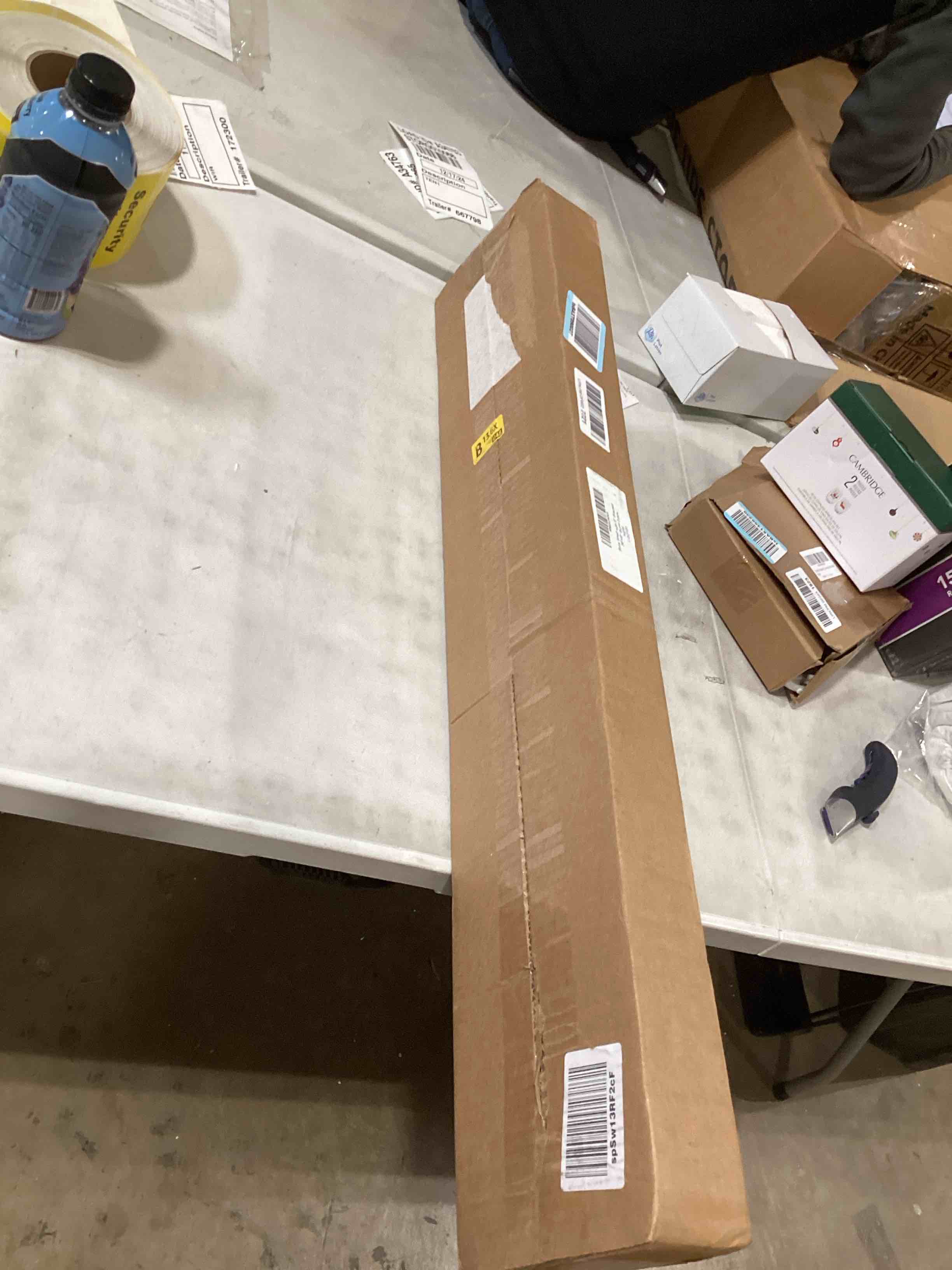 https://s3.amazonaws.com/lotting-images-prod/bidfta/YEL4908322_1734459650097.jpeg