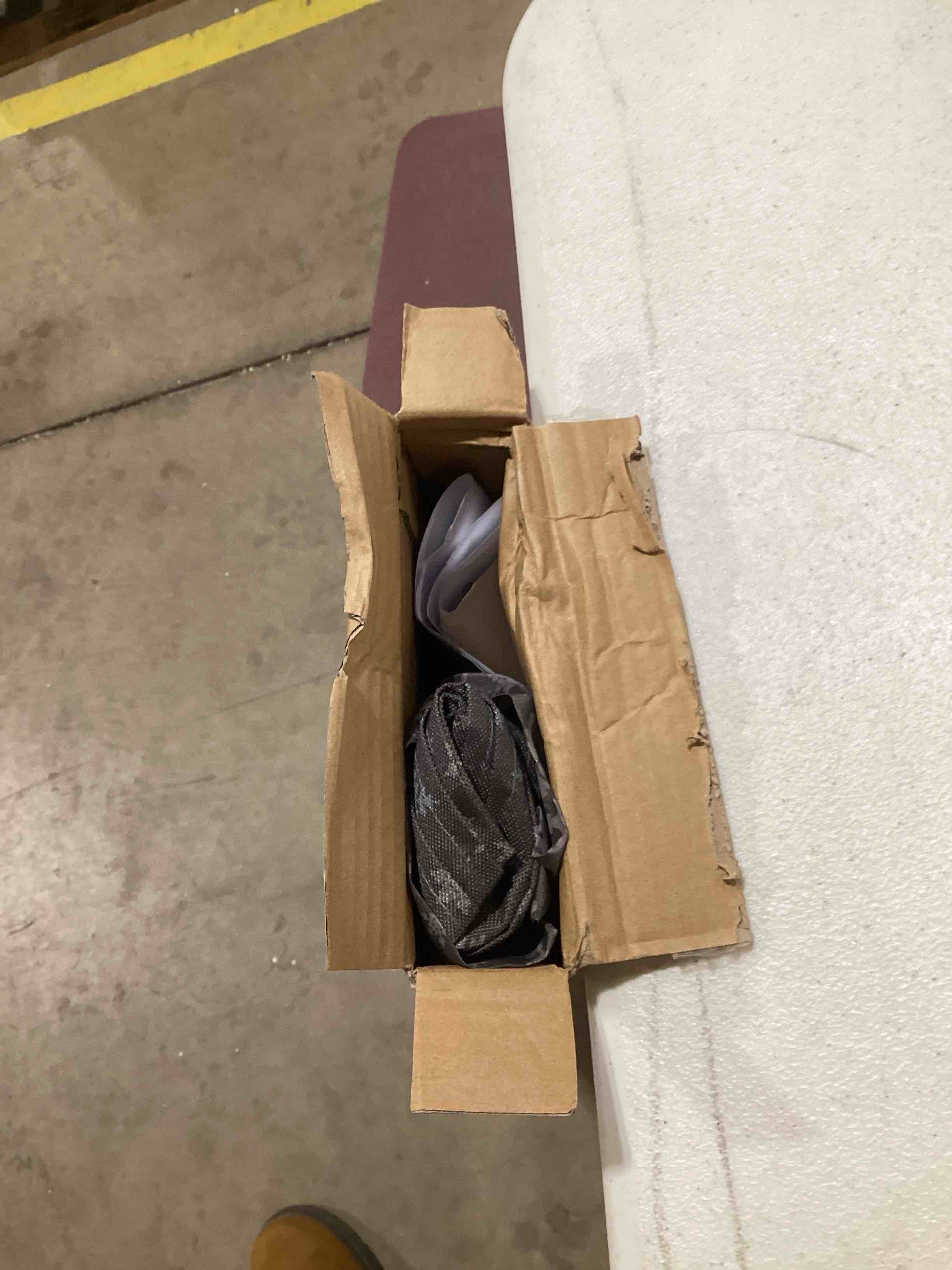 https://s3.amazonaws.com/lotting-images-prod/bidfta/YEL4908357_1734469378537.jpeg