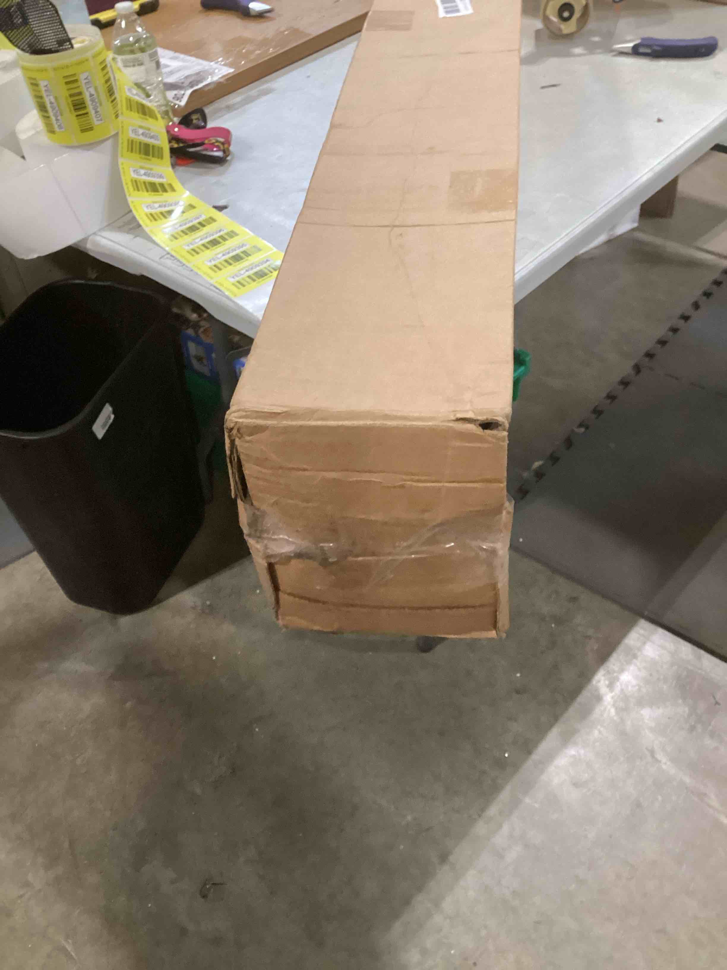 https://s3.amazonaws.com/lotting-images-prod/bidfta/YEL4909394_1726849987395.jpeg