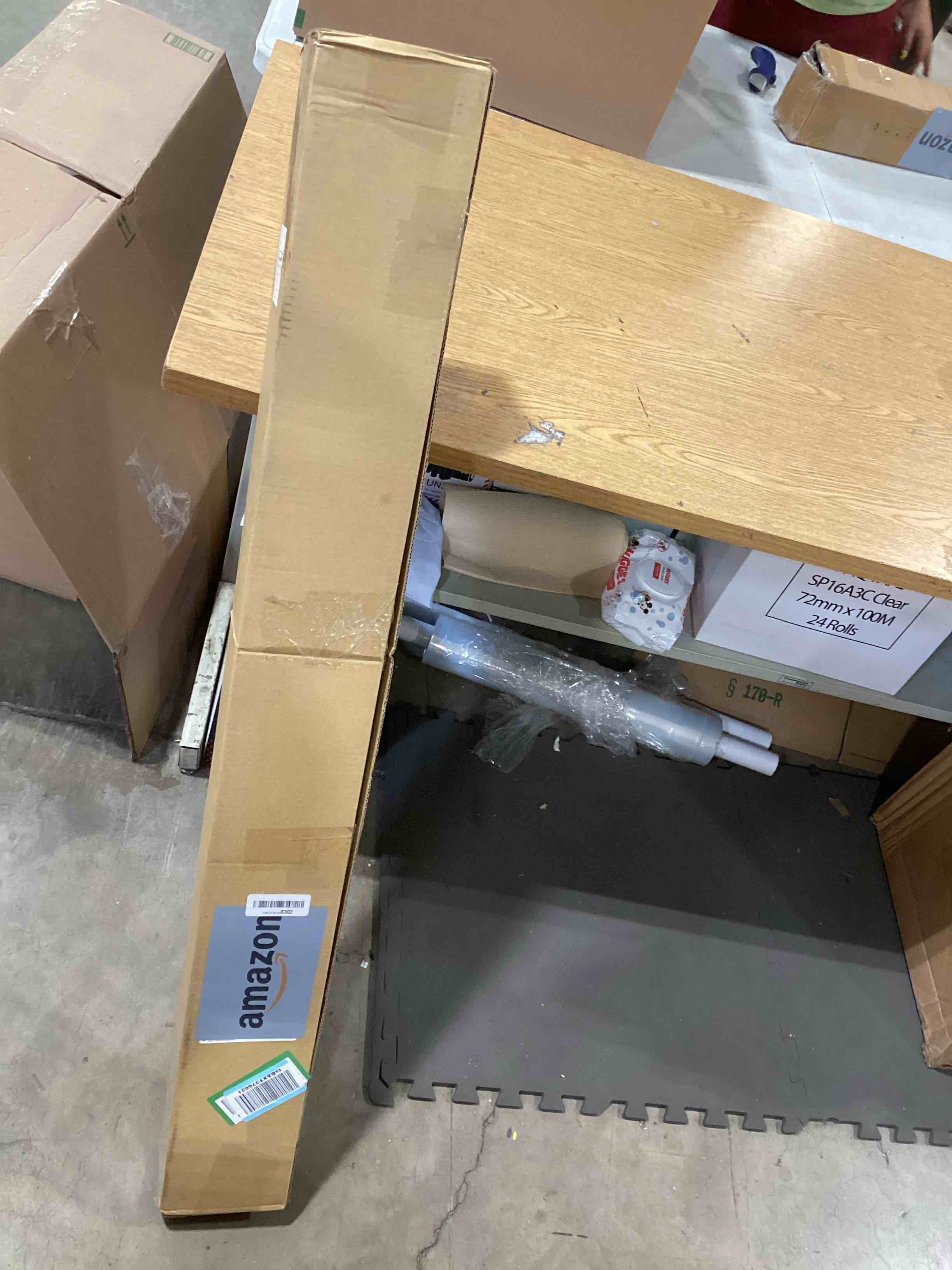 https://s3.amazonaws.com/lotting-images-prod/bidfta/YEL4909415_1726854922247.jpeg