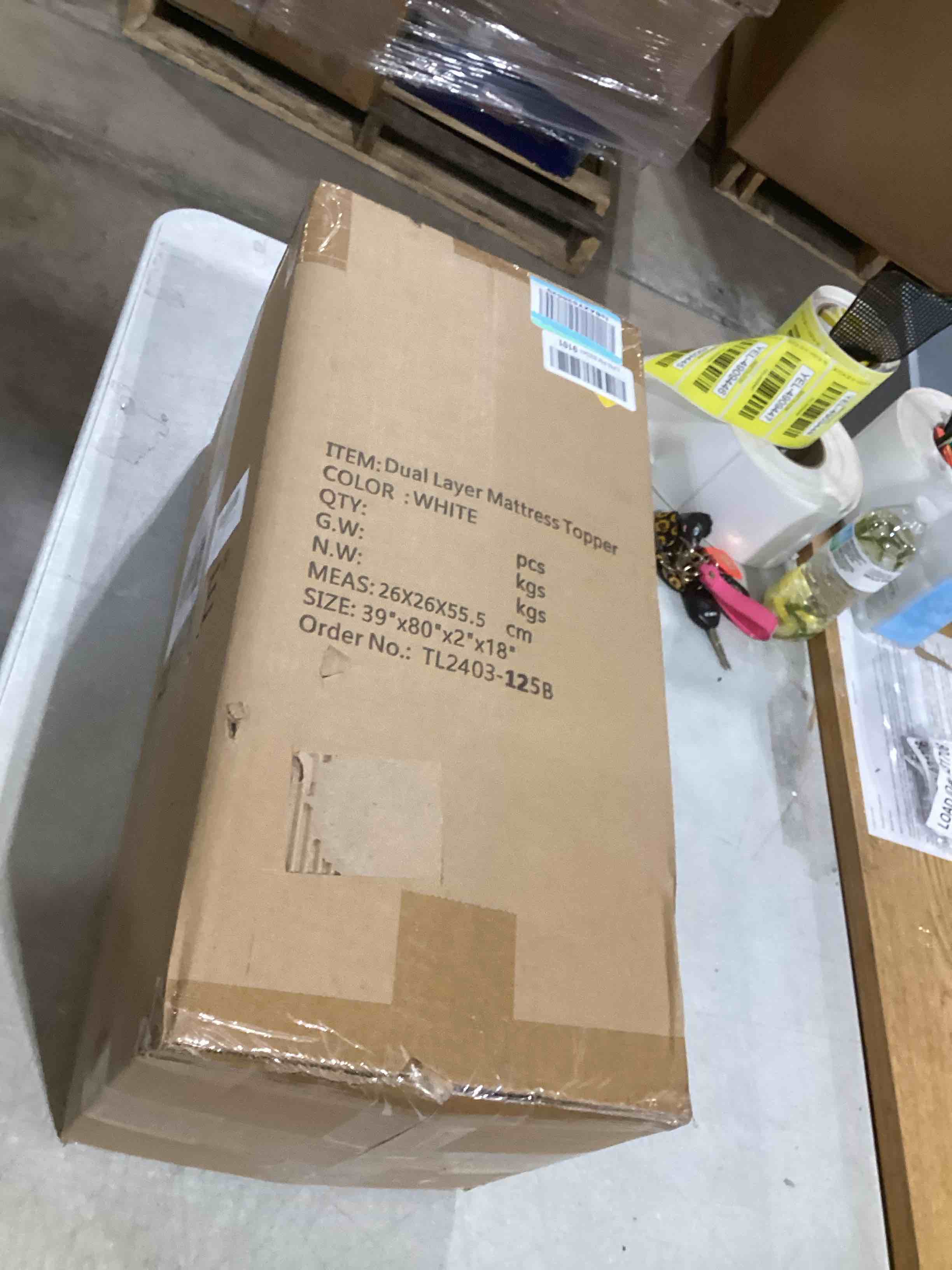 https://s3.amazonaws.com/lotting-images-prod/bidfta/YEL4909445_1726857530663.jpeg