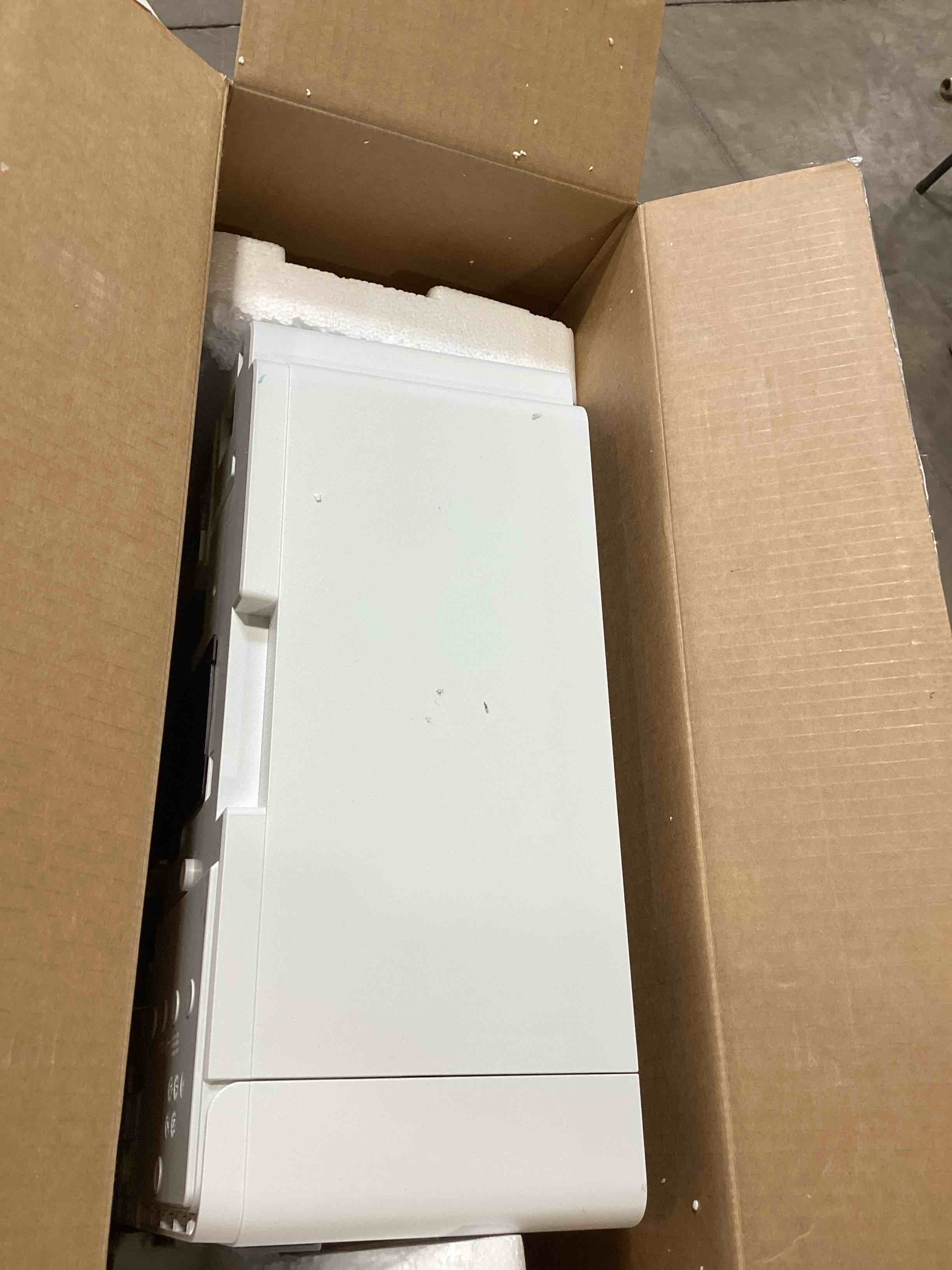 https://s3.amazonaws.com/lotting-images-prod/bidfta/YEL4911342_1714401062499.jpeg