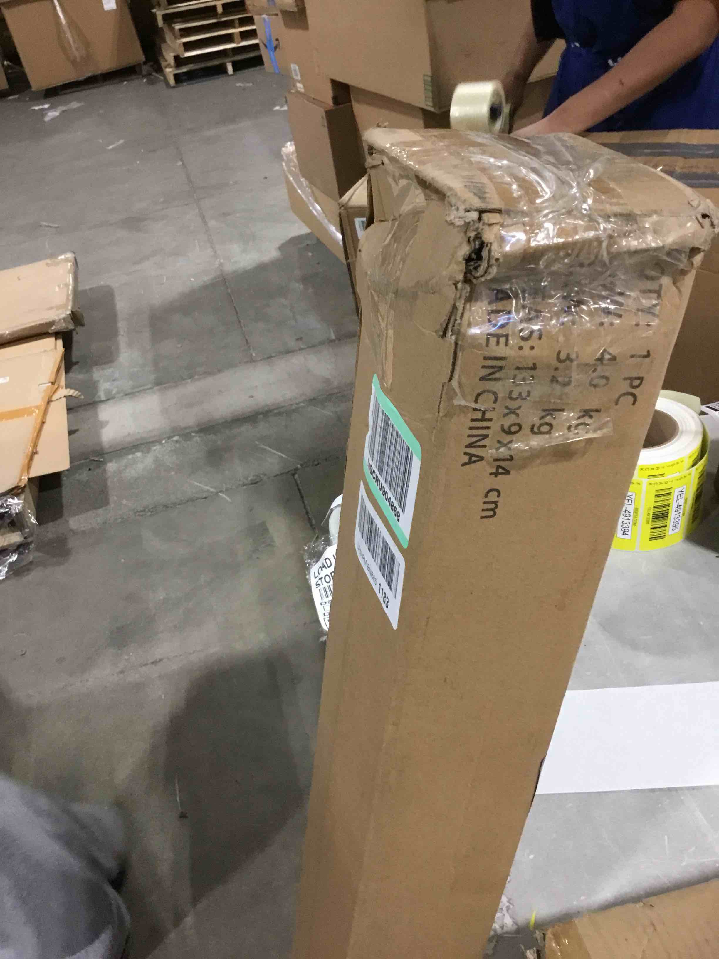 https://s3.amazonaws.com/lotting-images-prod/bidfta/YEL4913388_1728562258836.jpeg