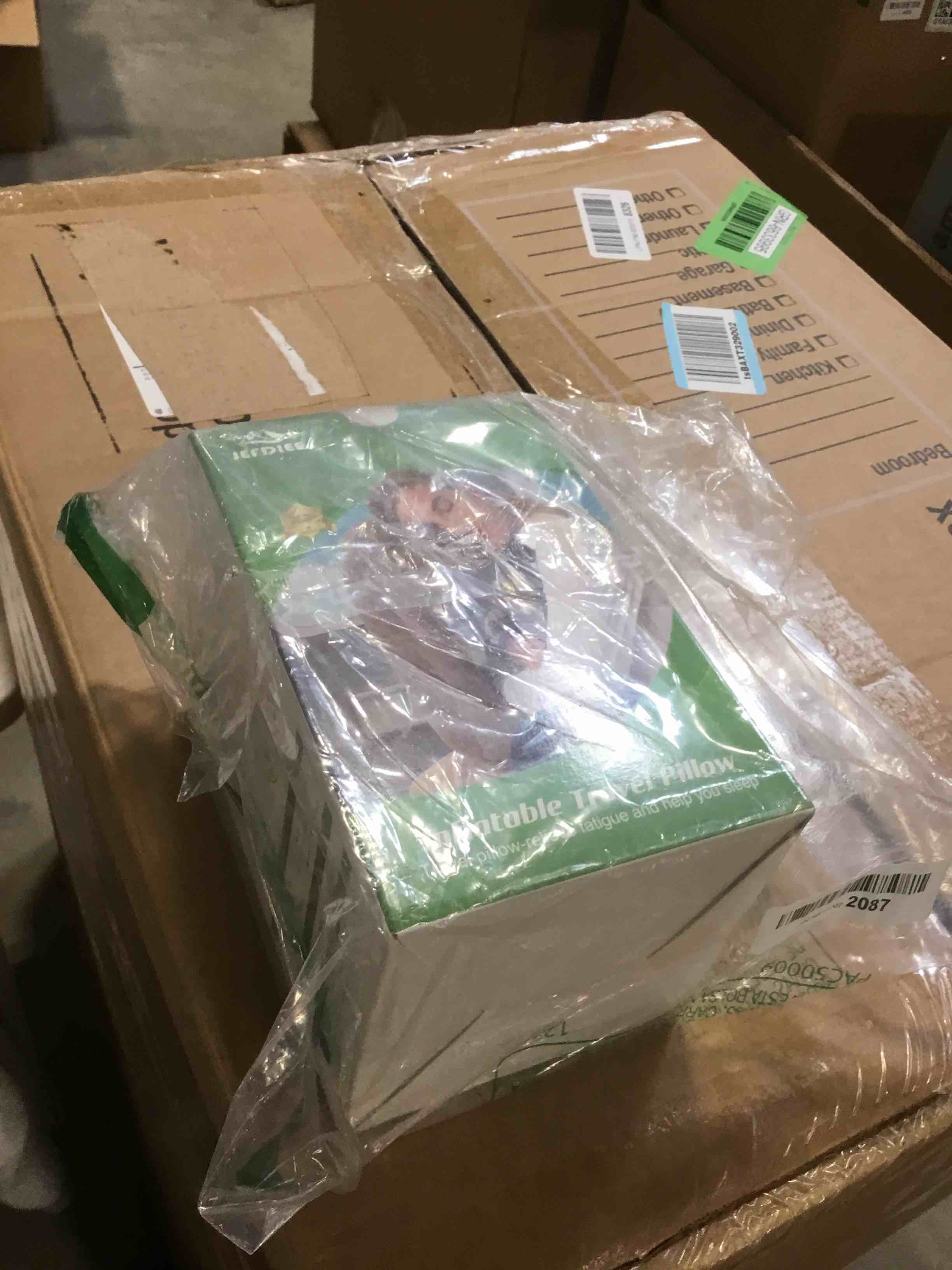 JefDiee Inflatable Travel Pillow, Airplane Neck Pillow Comfortably Supports Head and Chin for Airplanes, Trains, Cars Office Napping on The Tray Table (Grey)