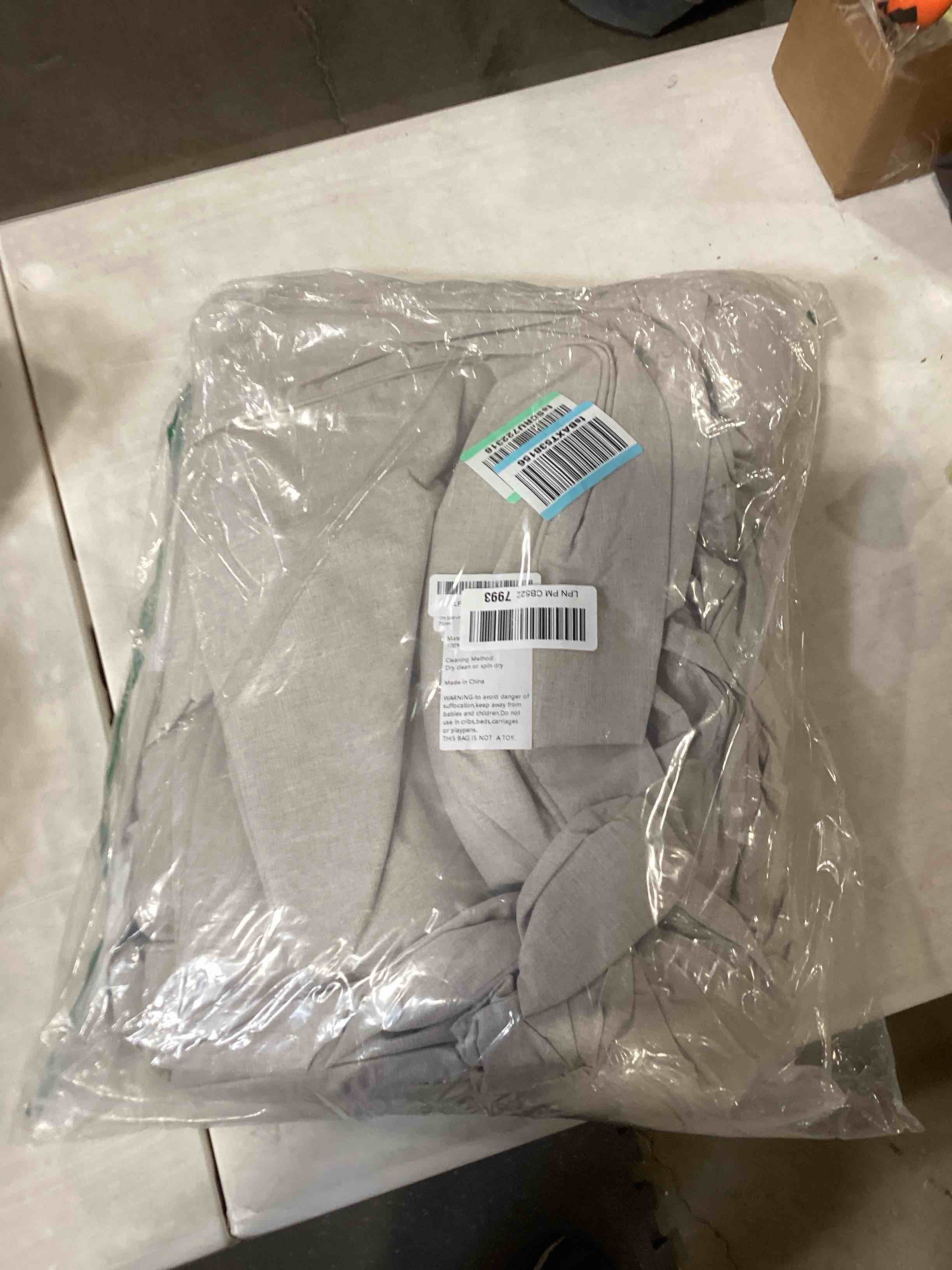 https://s3.amazonaws.com/lotting-images-prod/bidfta/YEL4914002_1729001659072.jpeg