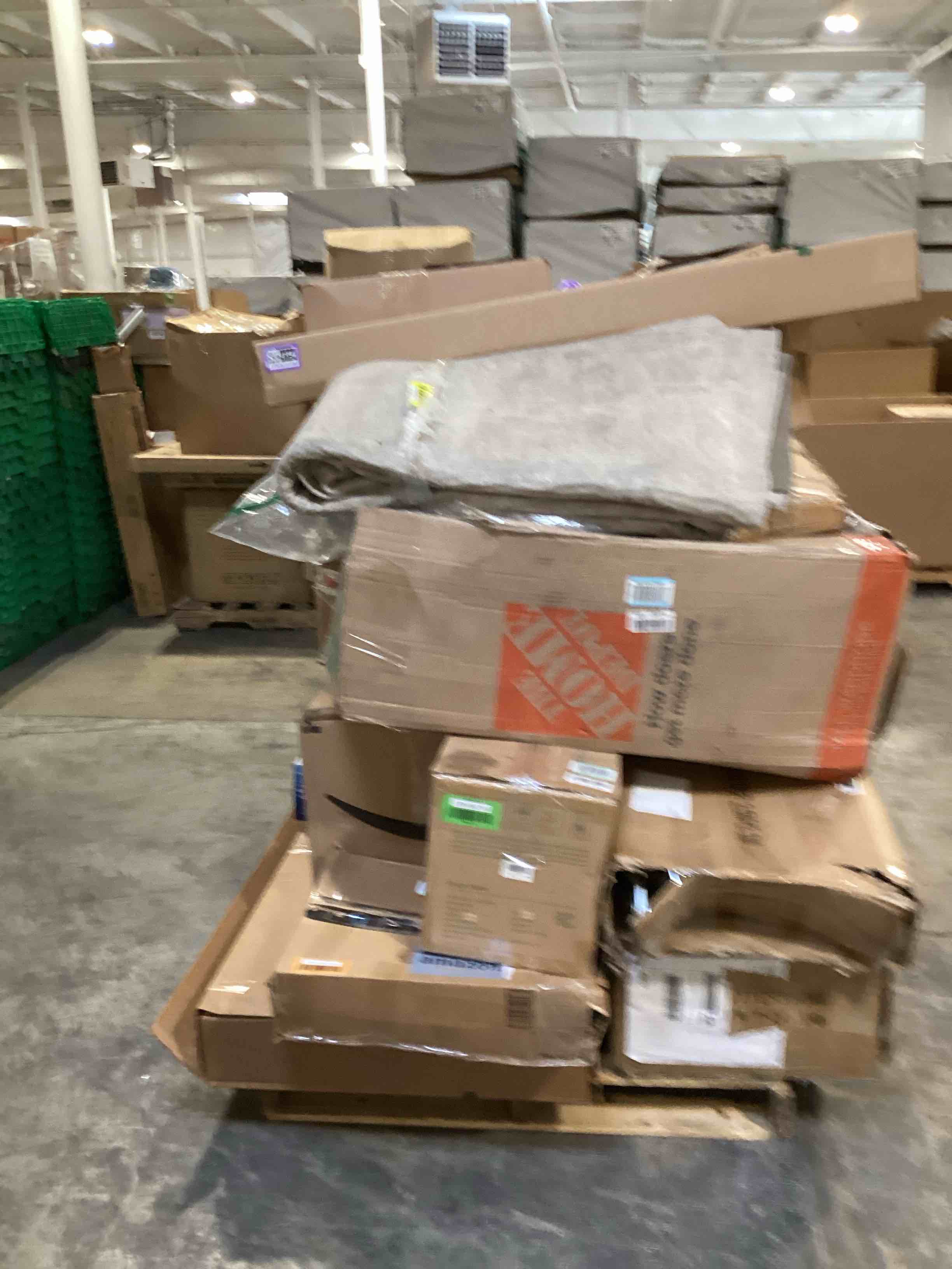 https://s3.amazonaws.com/lotting-images-prod/bidfta/YEL4915860_1728579796539.jpeg