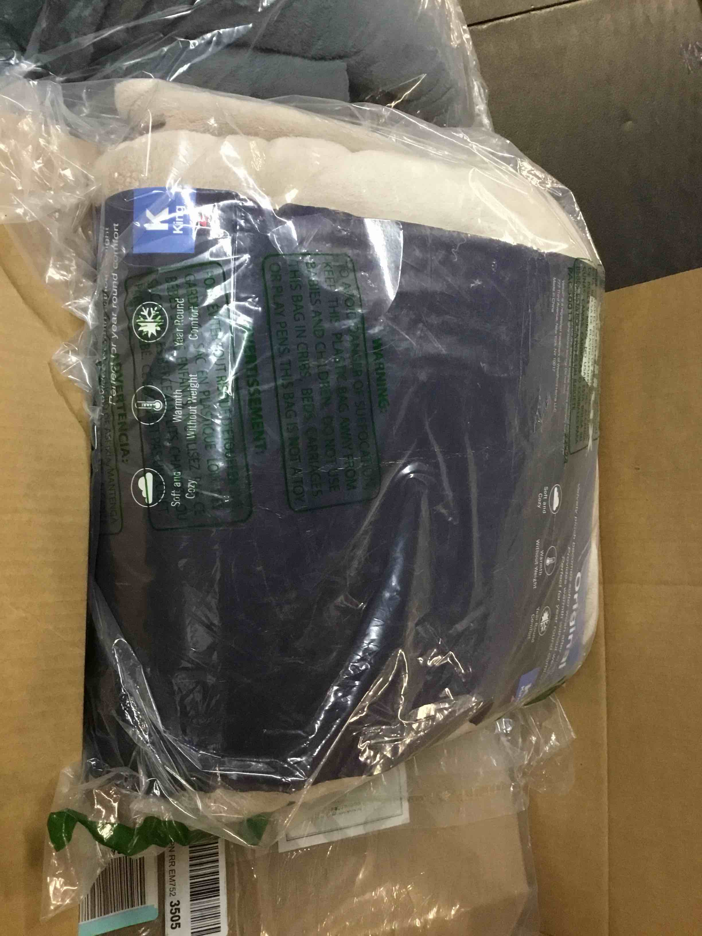 https://s3.amazonaws.com/lotting-images-prod/bidfta/YEL4920973_1697746782690.jpeg