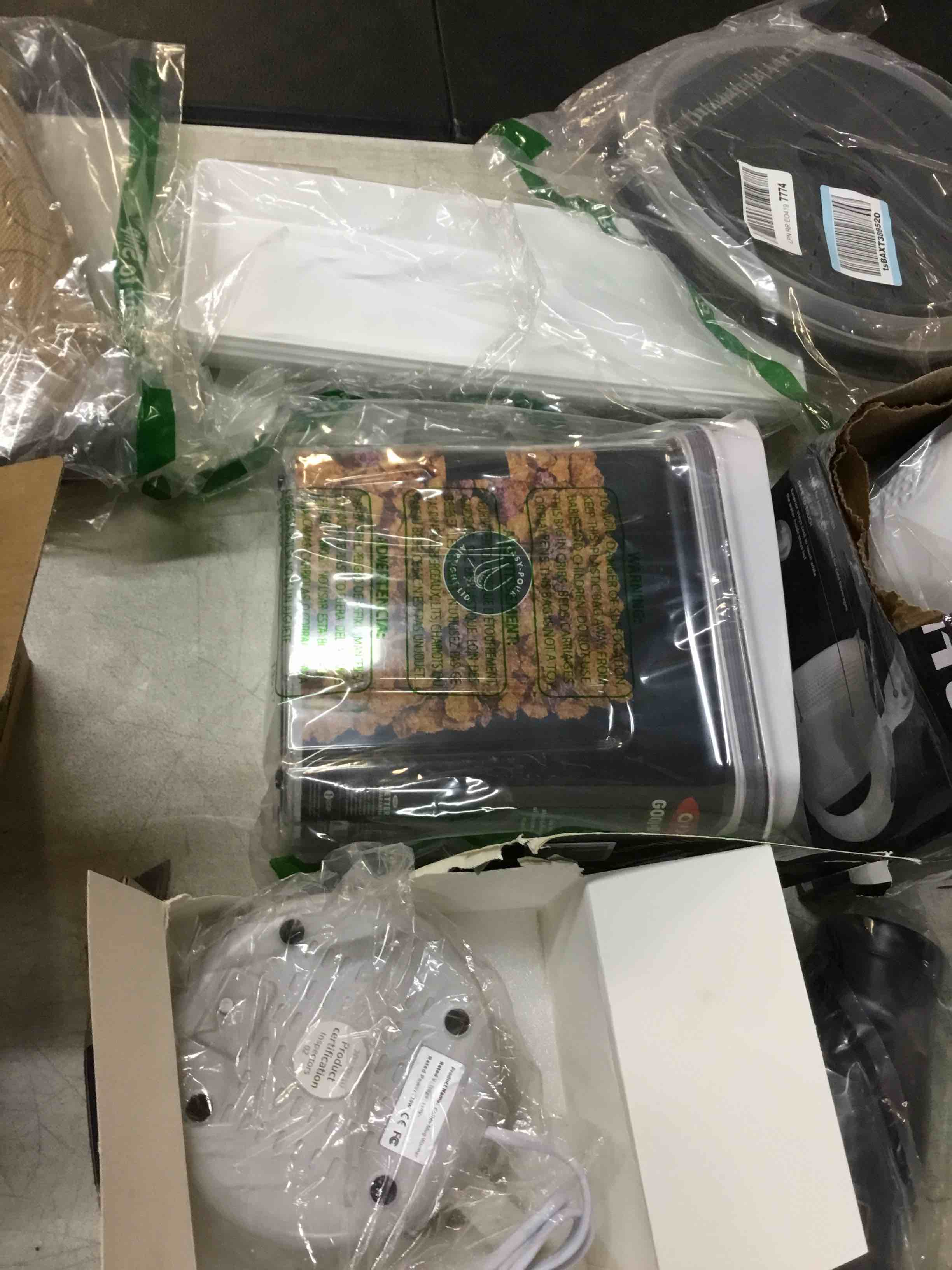 https://s3.amazonaws.com/lotting-images-prod/bidfta/YEL4920977_1697748113628.jpeg