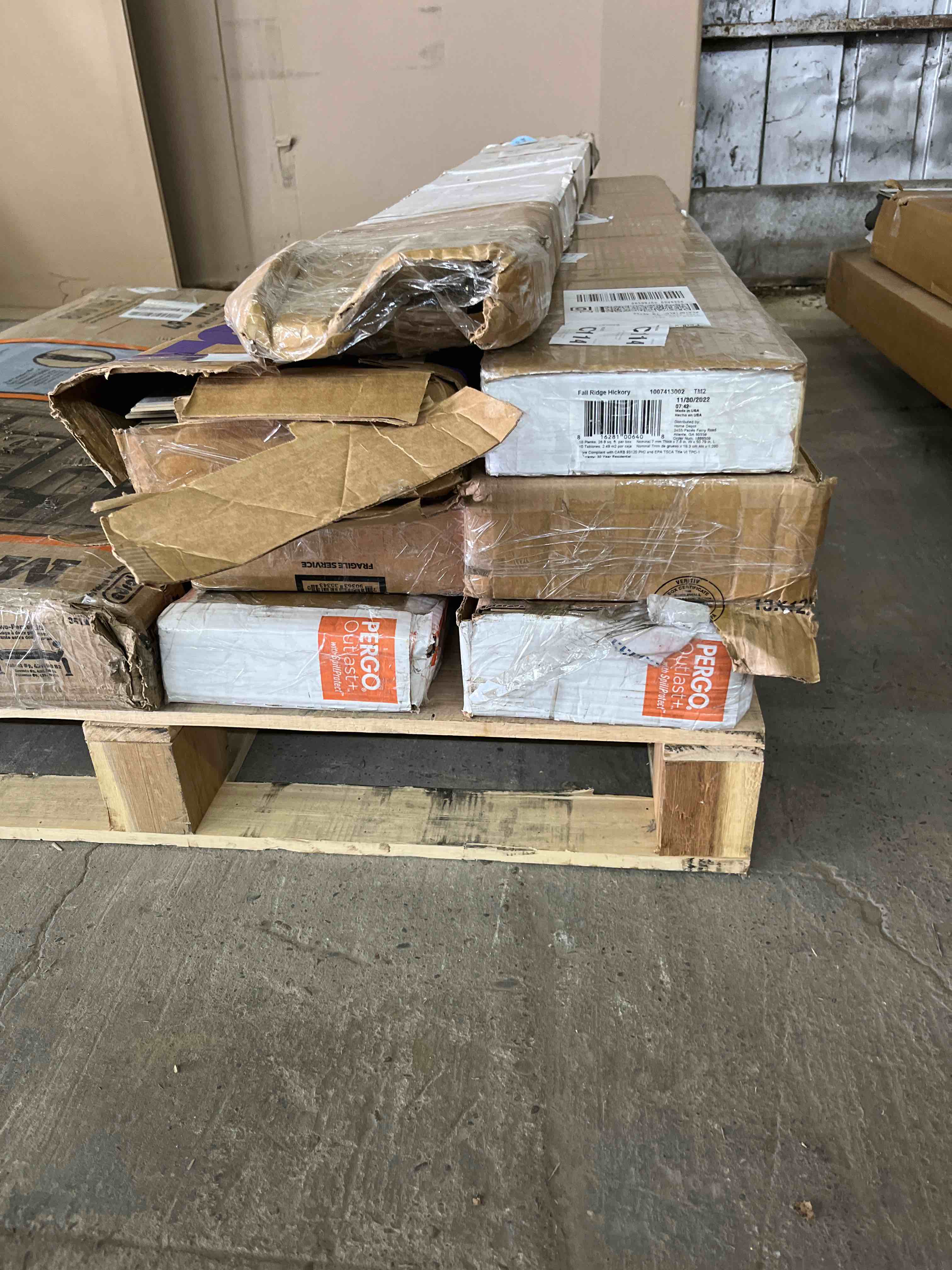 https://s3.amazonaws.com/lotting-images-prod/bidfta/YEL4922671_1693673677806.jpeg