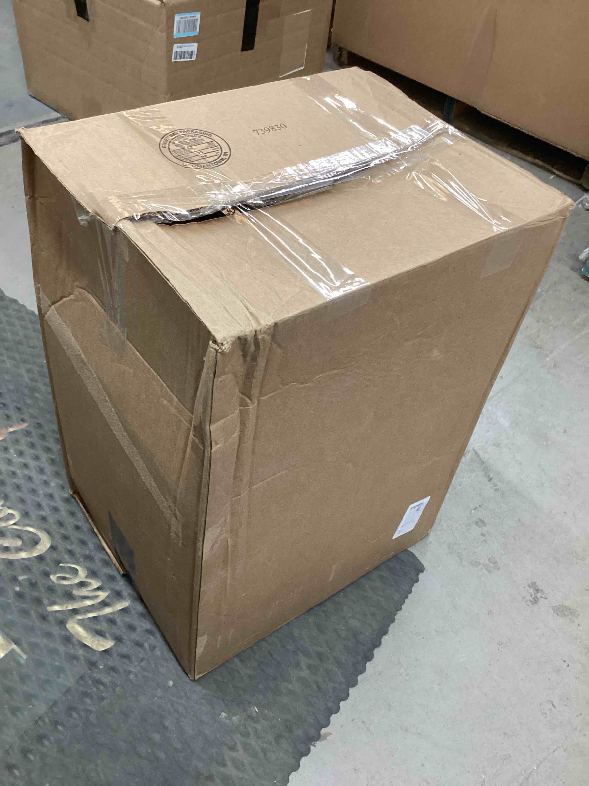 https://s3.amazonaws.com/lotting-images-prod/bidfta/YEL4922725_1694037478904.jpeg
