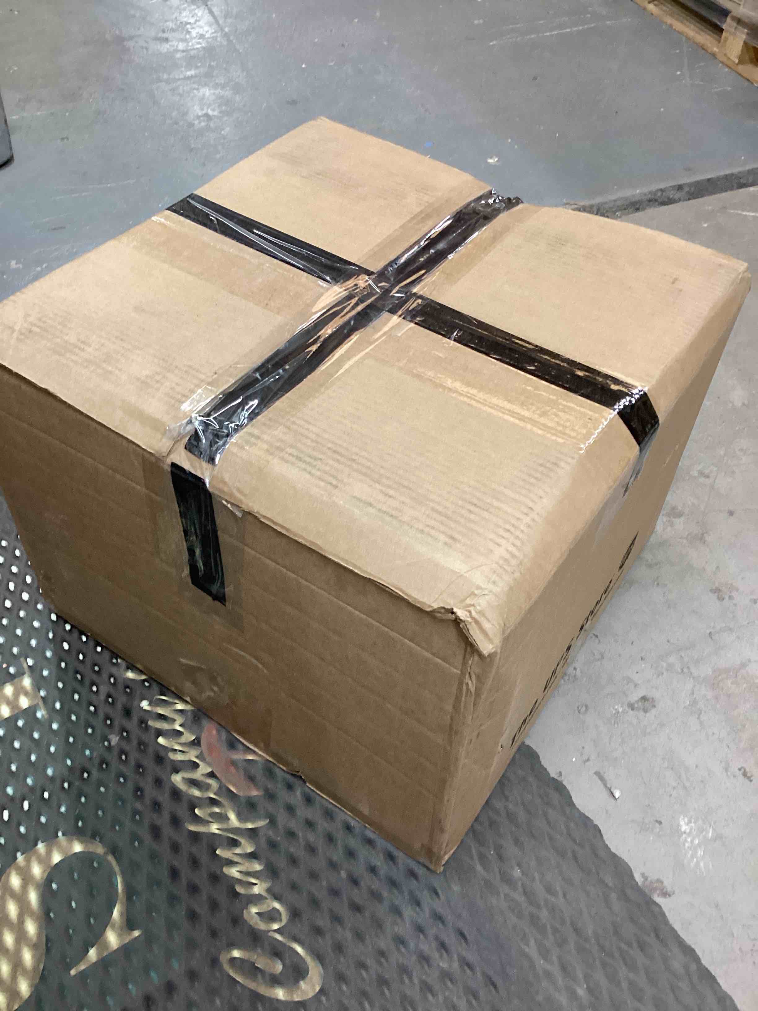 https://s3.amazonaws.com/lotting-images-prod/bidfta/YEL4922726_1694038023351.jpeg