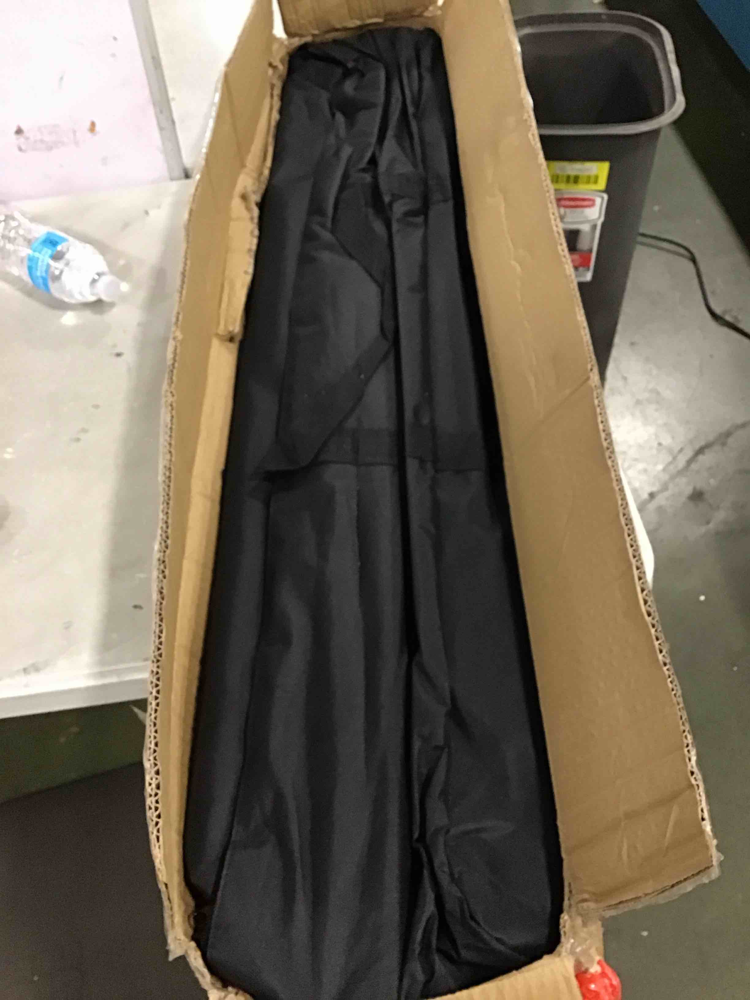 https://s3.amazonaws.com/lotting-images-prod/bidfta/YEL4925199_1721261955994.jpeg