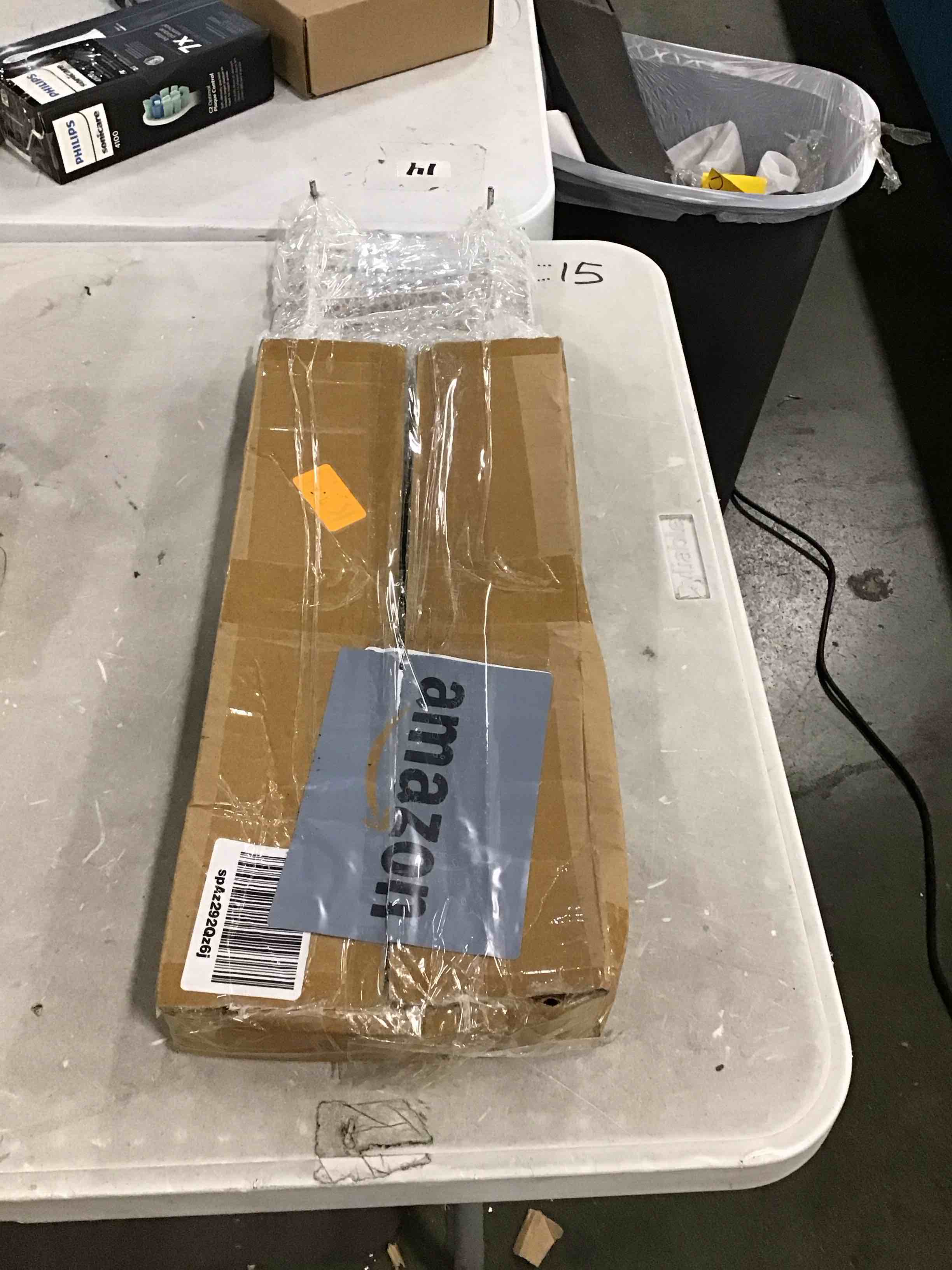 https://s3.amazonaws.com/lotting-images-prod/bidfta/YEL4925421_1721353645985.jpeg