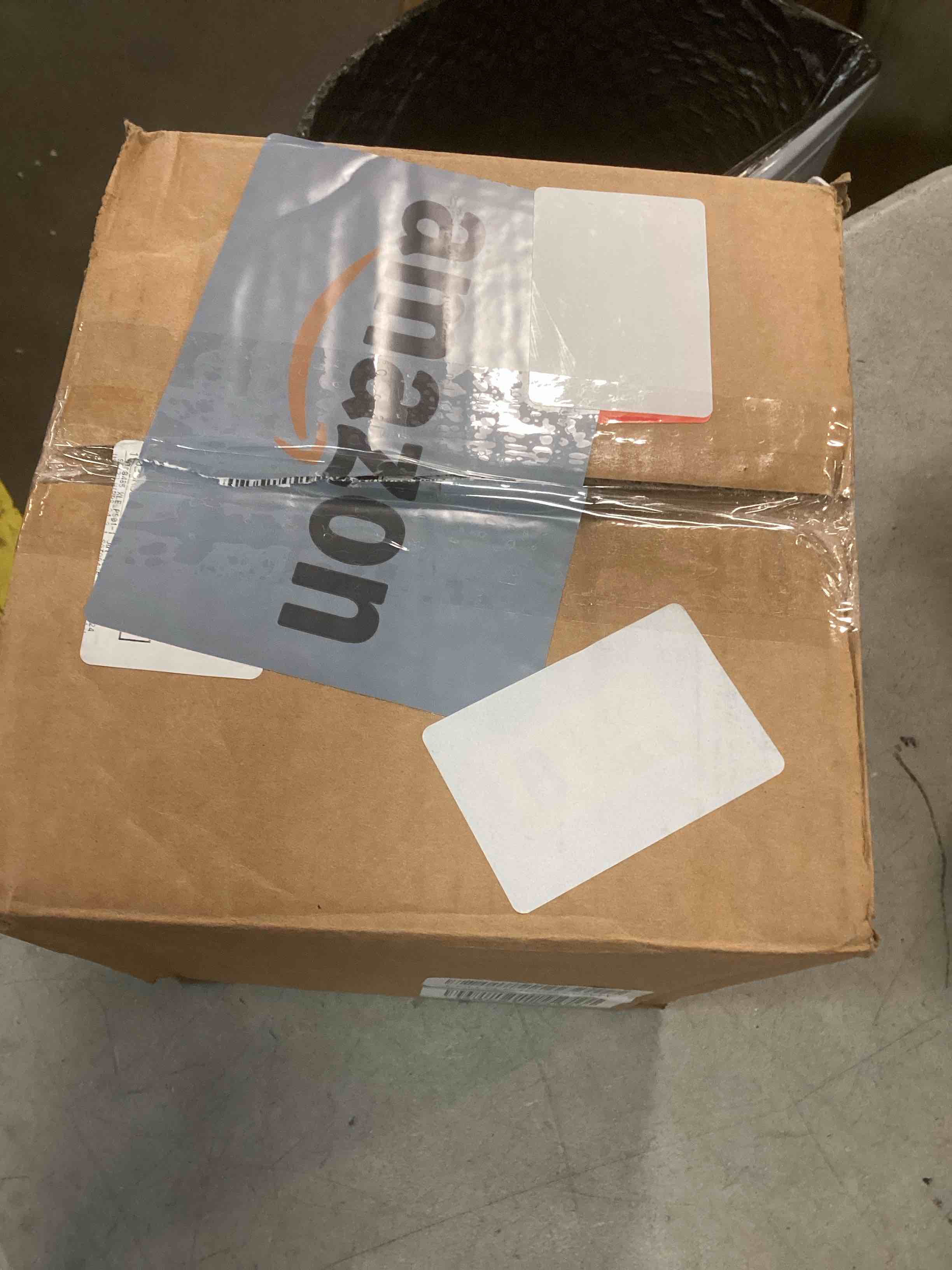 https://s3.amazonaws.com/lotting-images-prod/bidfta/YEL4926323_1721997982186.jpeg
