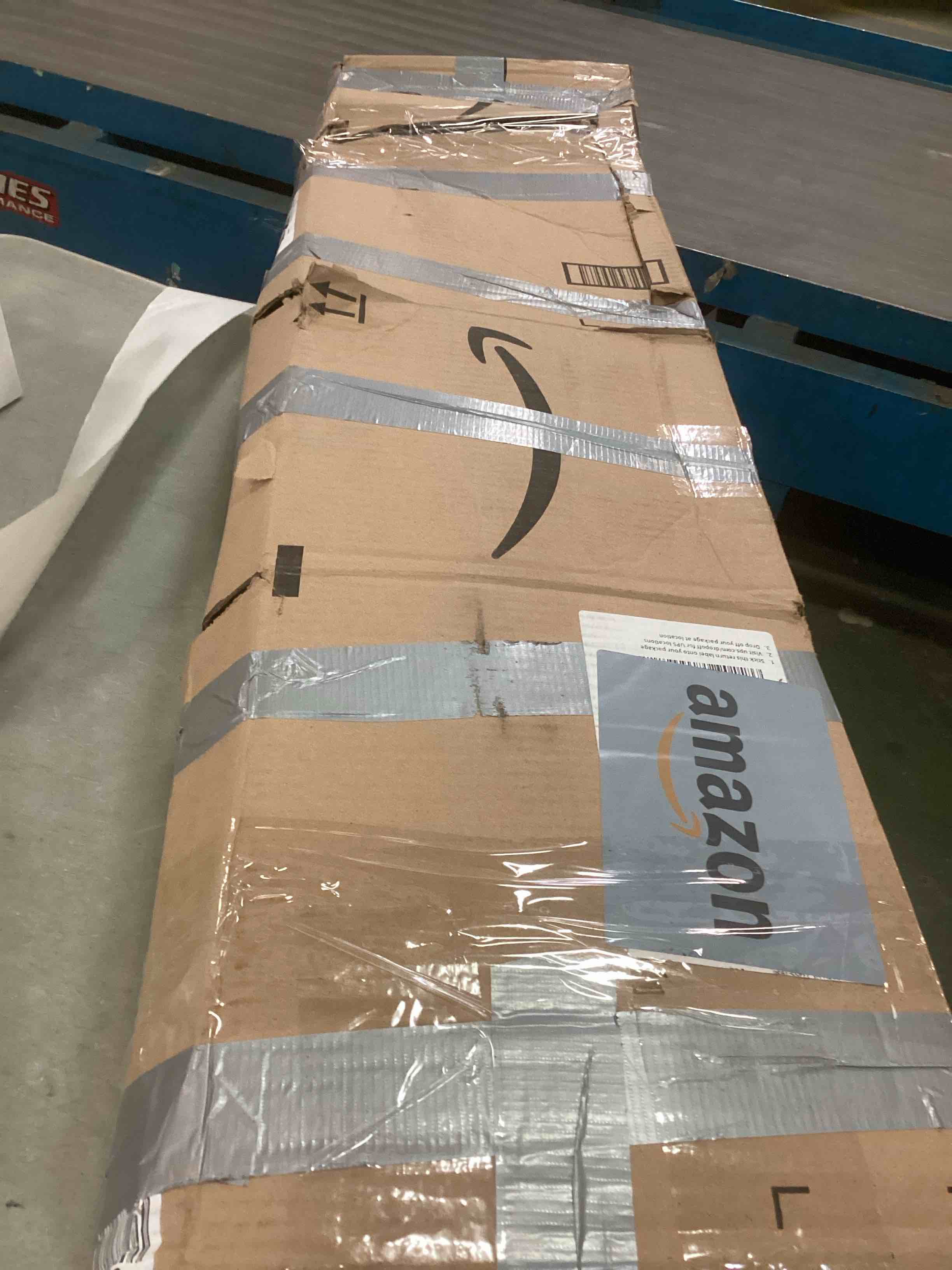 https://s3.amazonaws.com/lotting-images-prod/bidfta/YEL4926380_1722005703303.jpeg