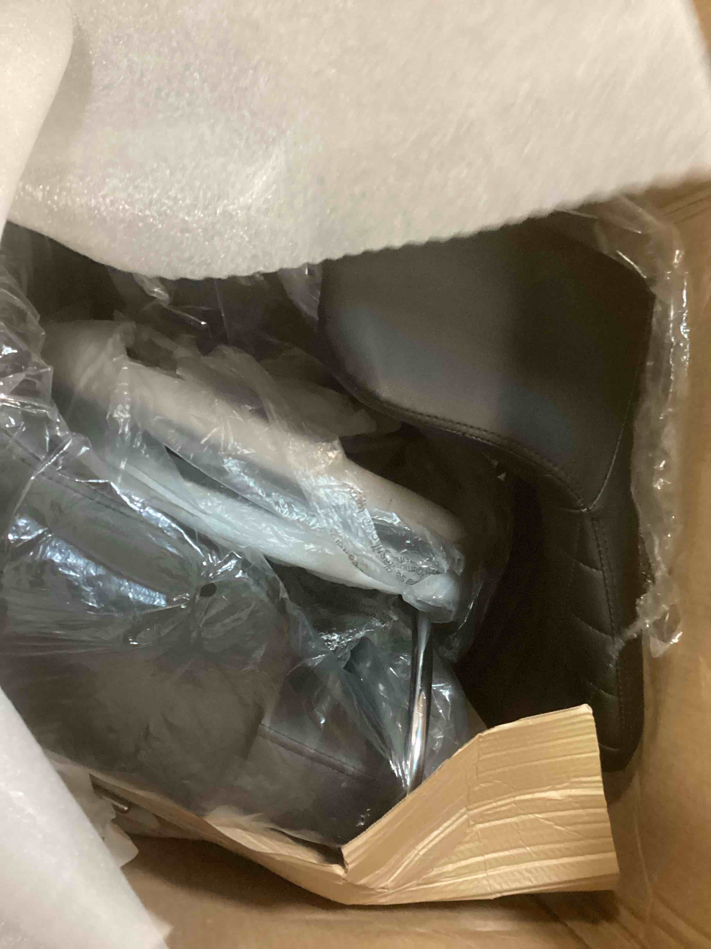 https://s3.amazonaws.com/lotting-images-prod/bidfta/YEL4926389_1722006542249.jpeg