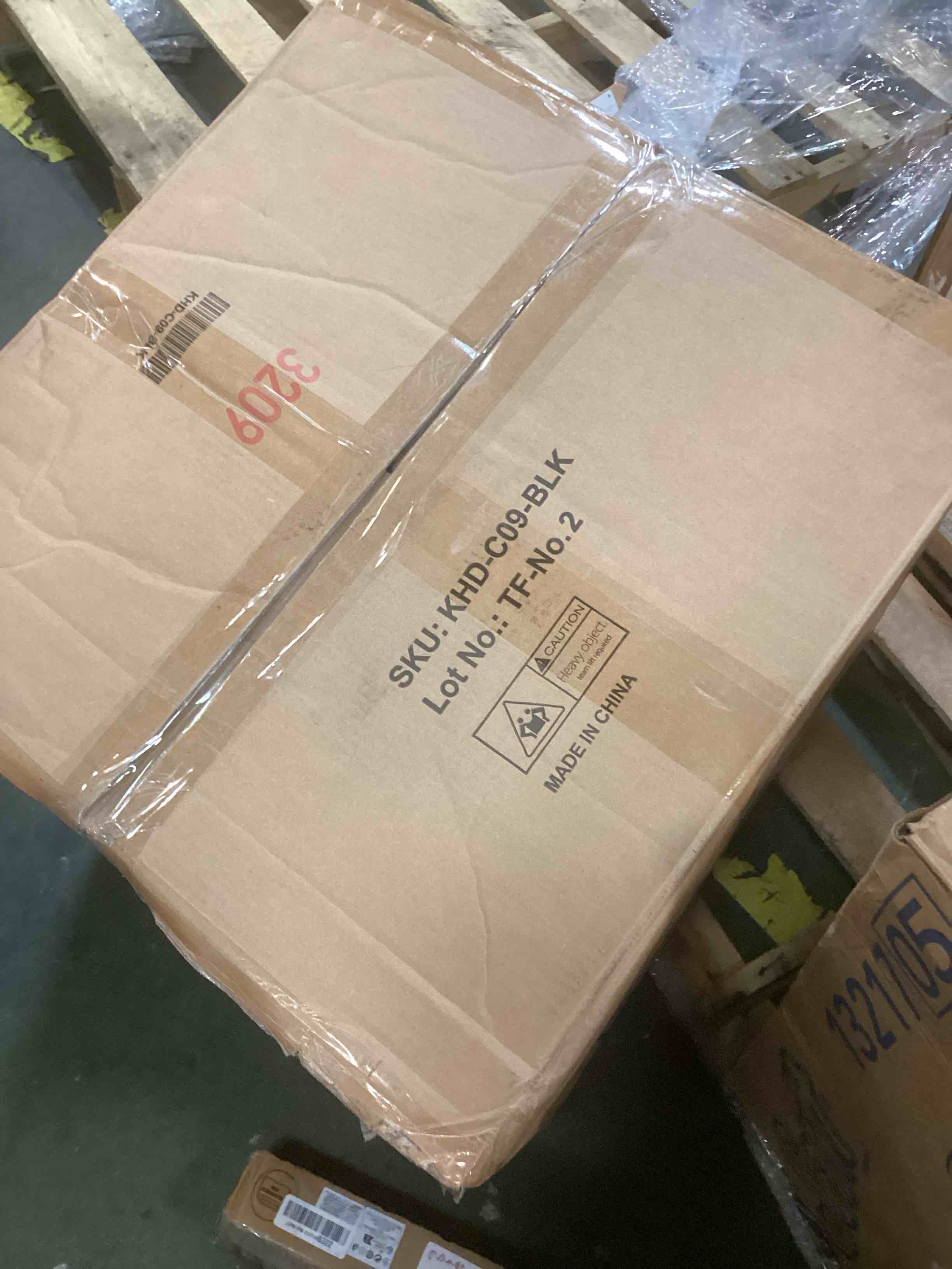 https://s3.amazonaws.com/lotting-images-prod/bidfta/YEL4926389_1722006579428.jpeg