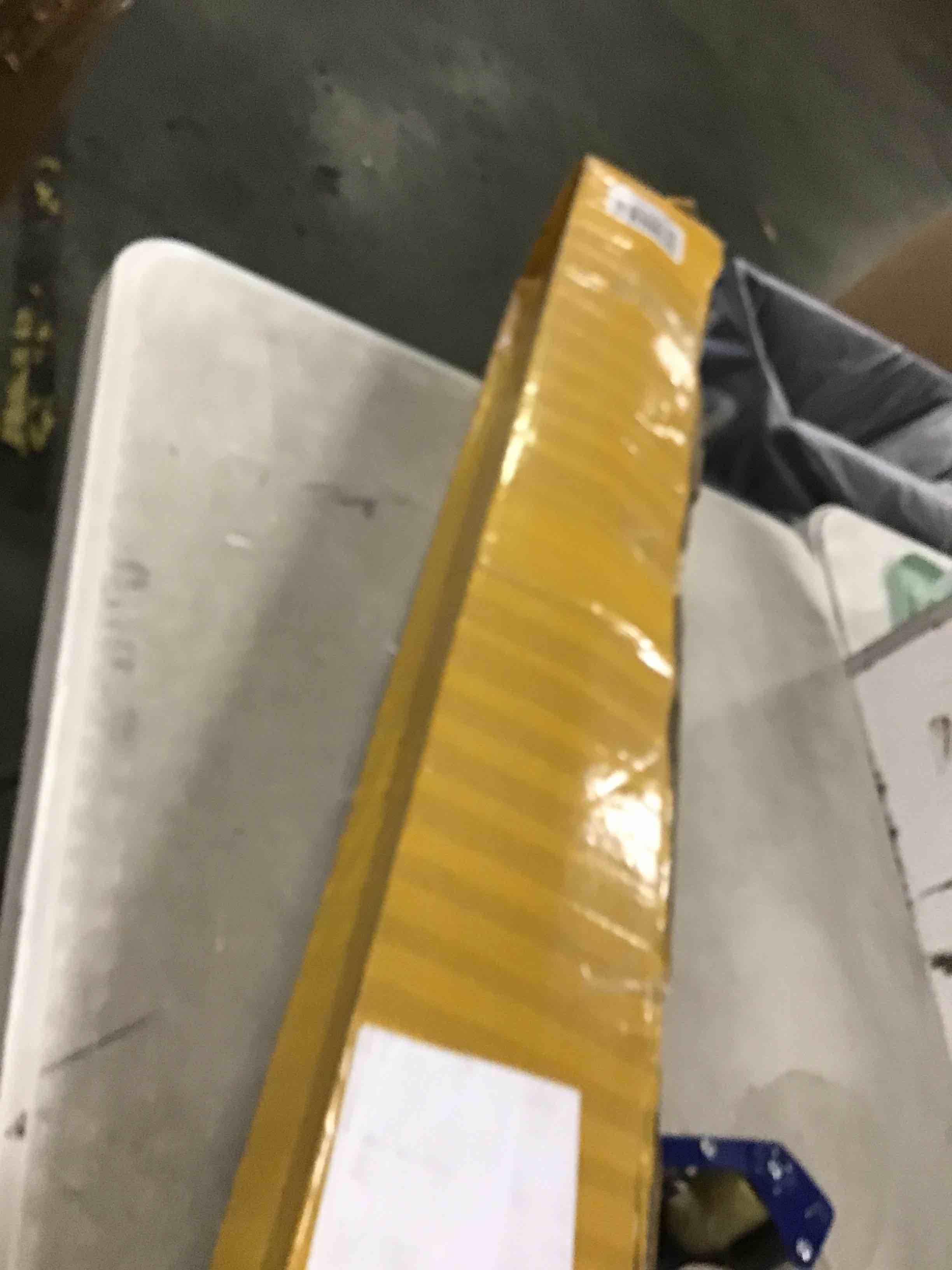 https://s3.amazonaws.com/lotting-images-prod/bidfta/YEL4927754_1721305198086.jpeg