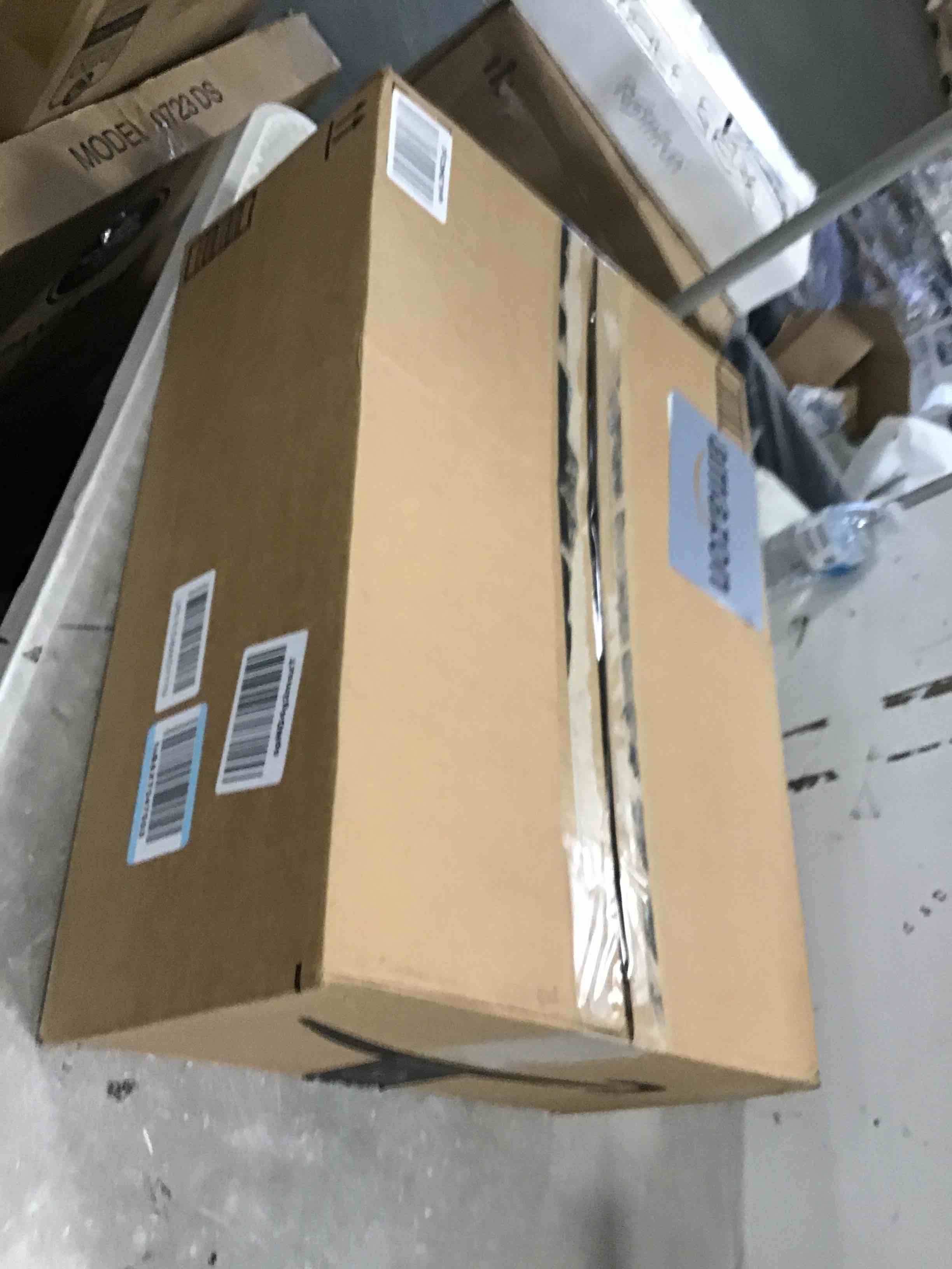 https://s3.amazonaws.com/lotting-images-prod/bidfta/YEL4927884_1721314831430.jpeg