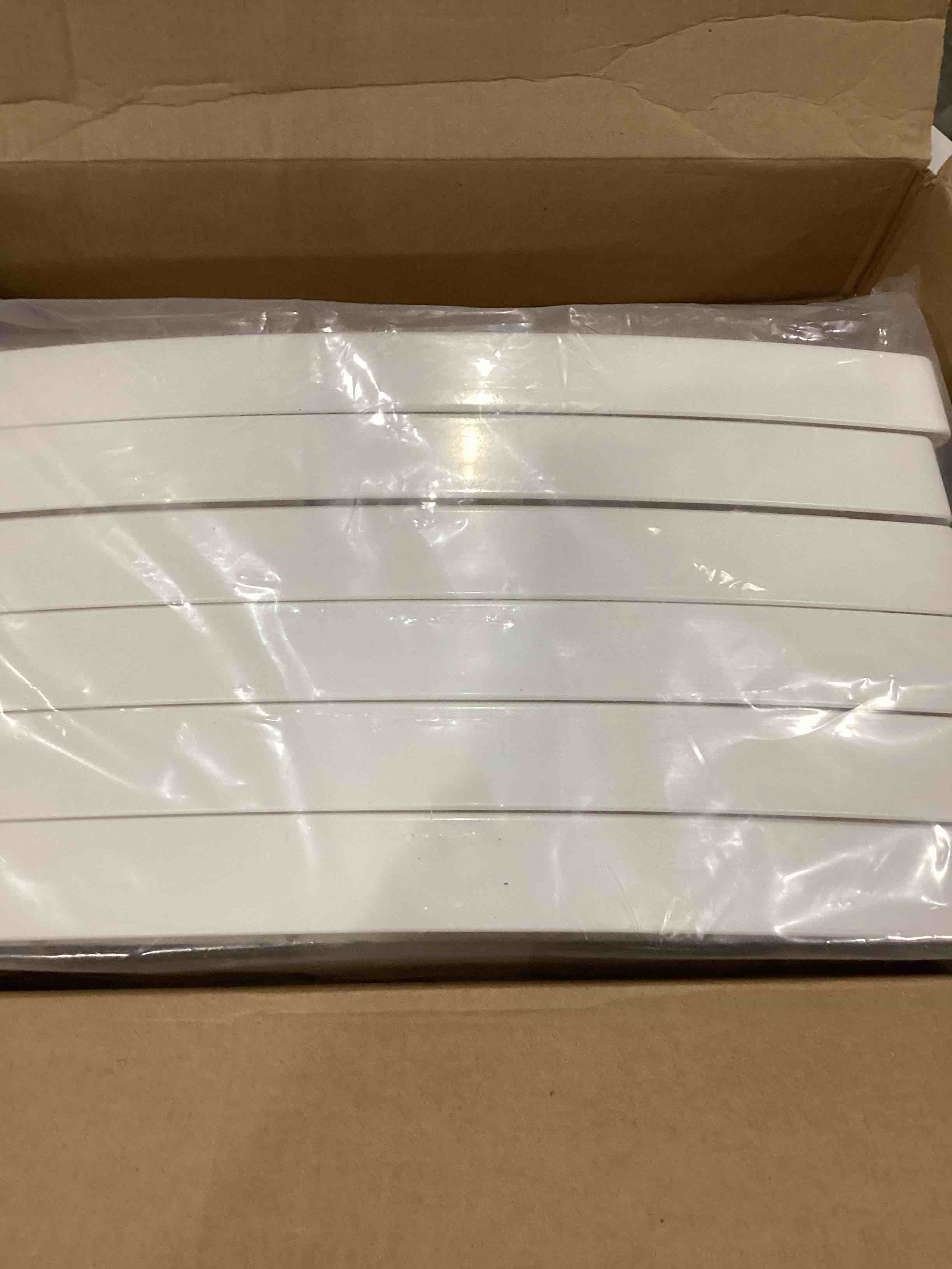 https://s3.amazonaws.com/lotting-images-prod/bidfta/YEL4928555_1727809314780.jpeg