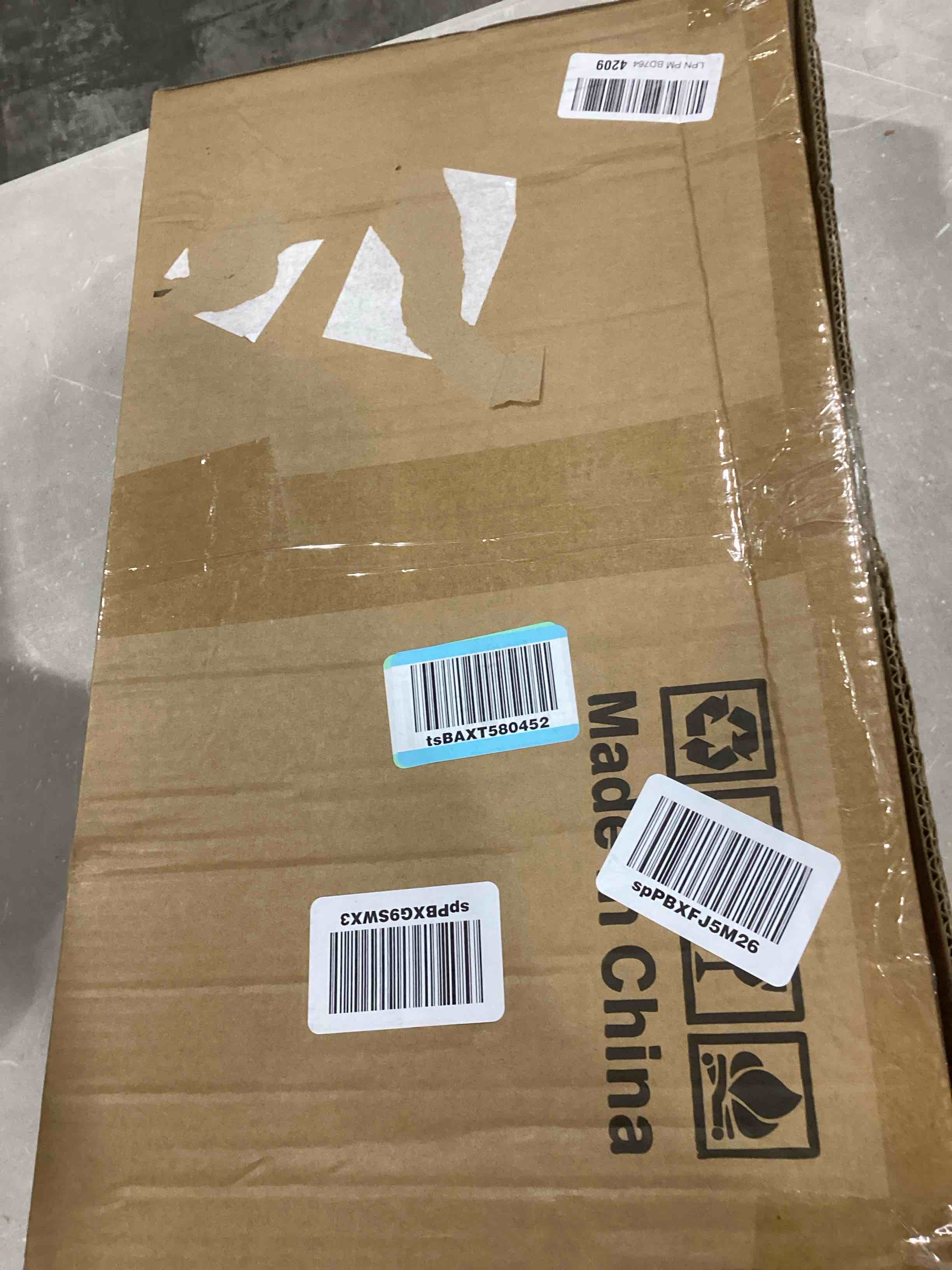 https://s3.amazonaws.com/lotting-images-prod/bidfta/YEL4929207_1728314154441.jpeg