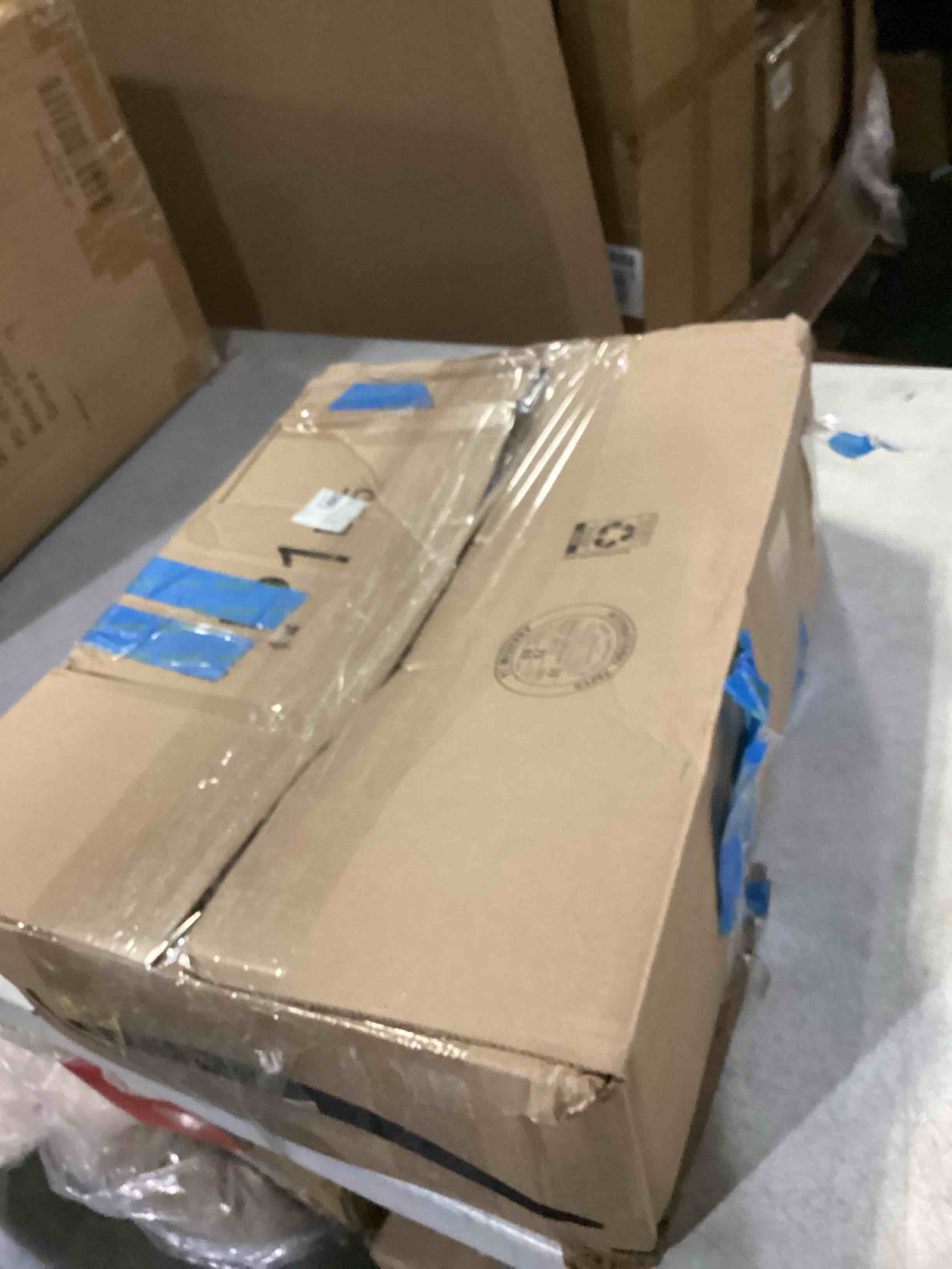 https://s3.amazonaws.com/lotting-images-prod/bidfta/YEL4929897_1726057586621.jpeg