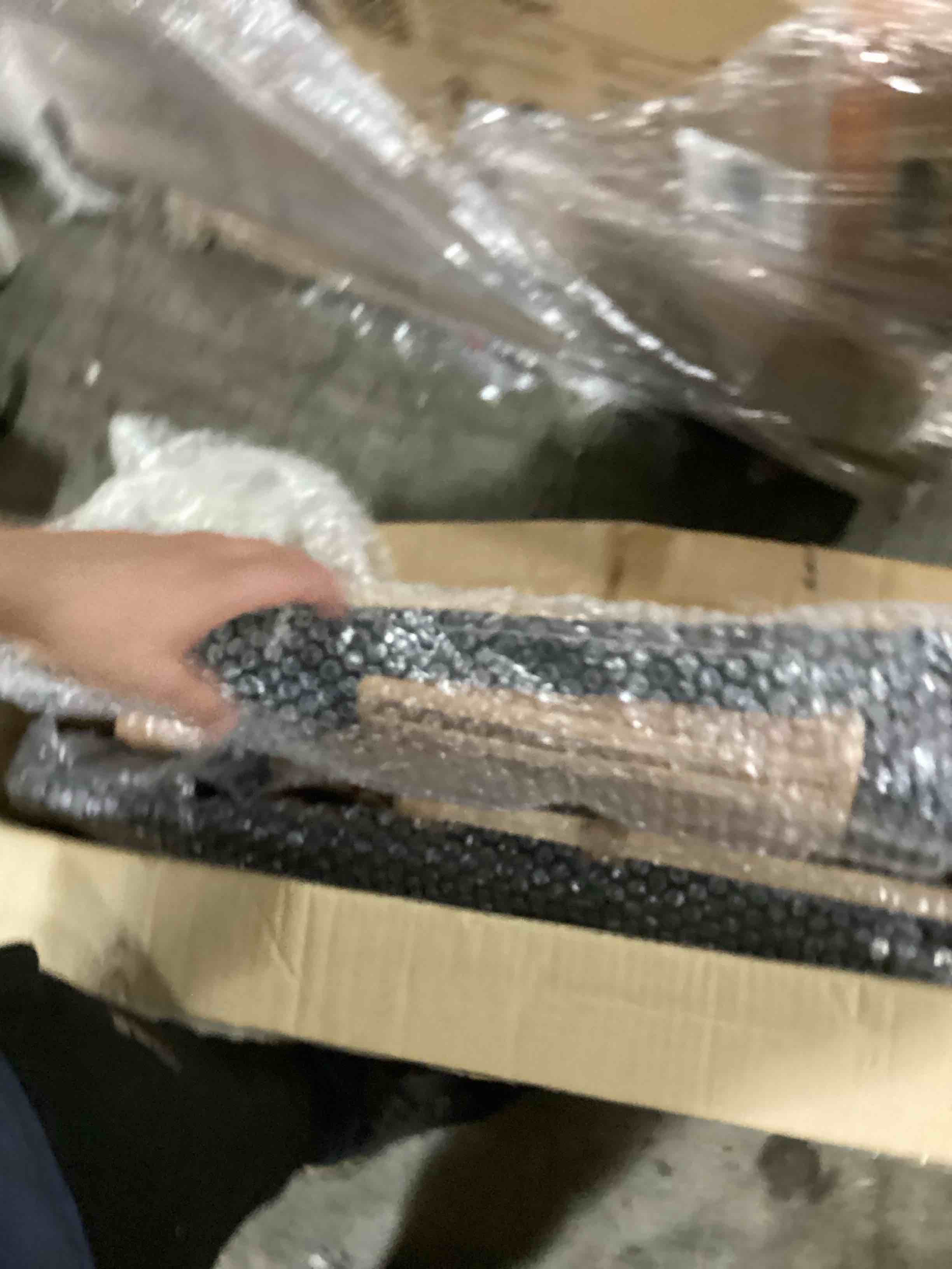 https://s3.amazonaws.com/lotting-images-prod/bidfta/YEL4932523_1727444505774.jpeg