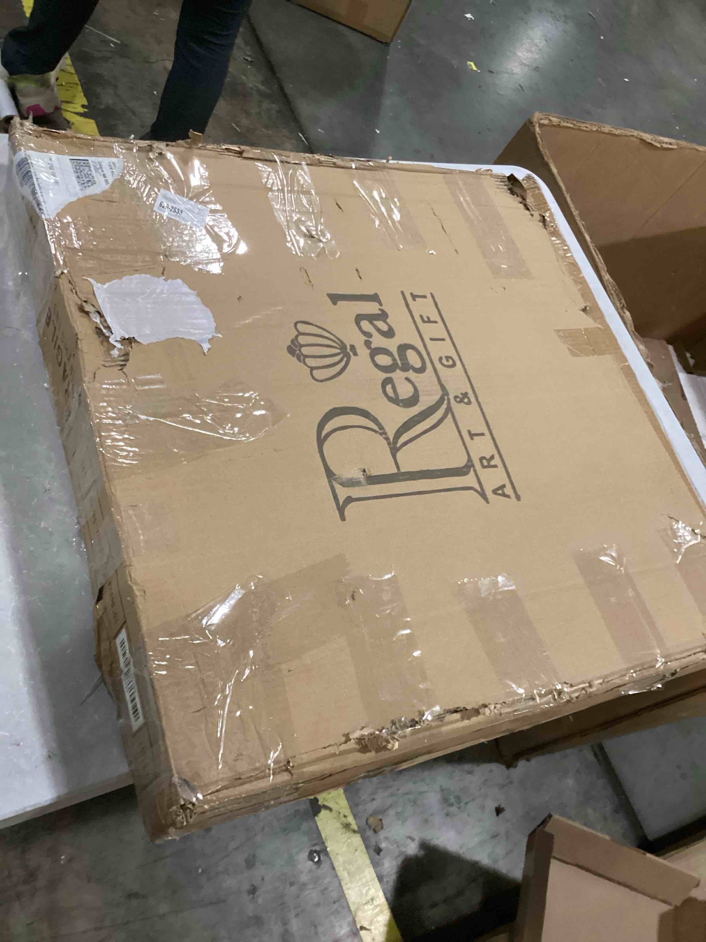 https://s3.amazonaws.com/lotting-images-prod/bidfta/YEL4933243_1728570508371.jpeg