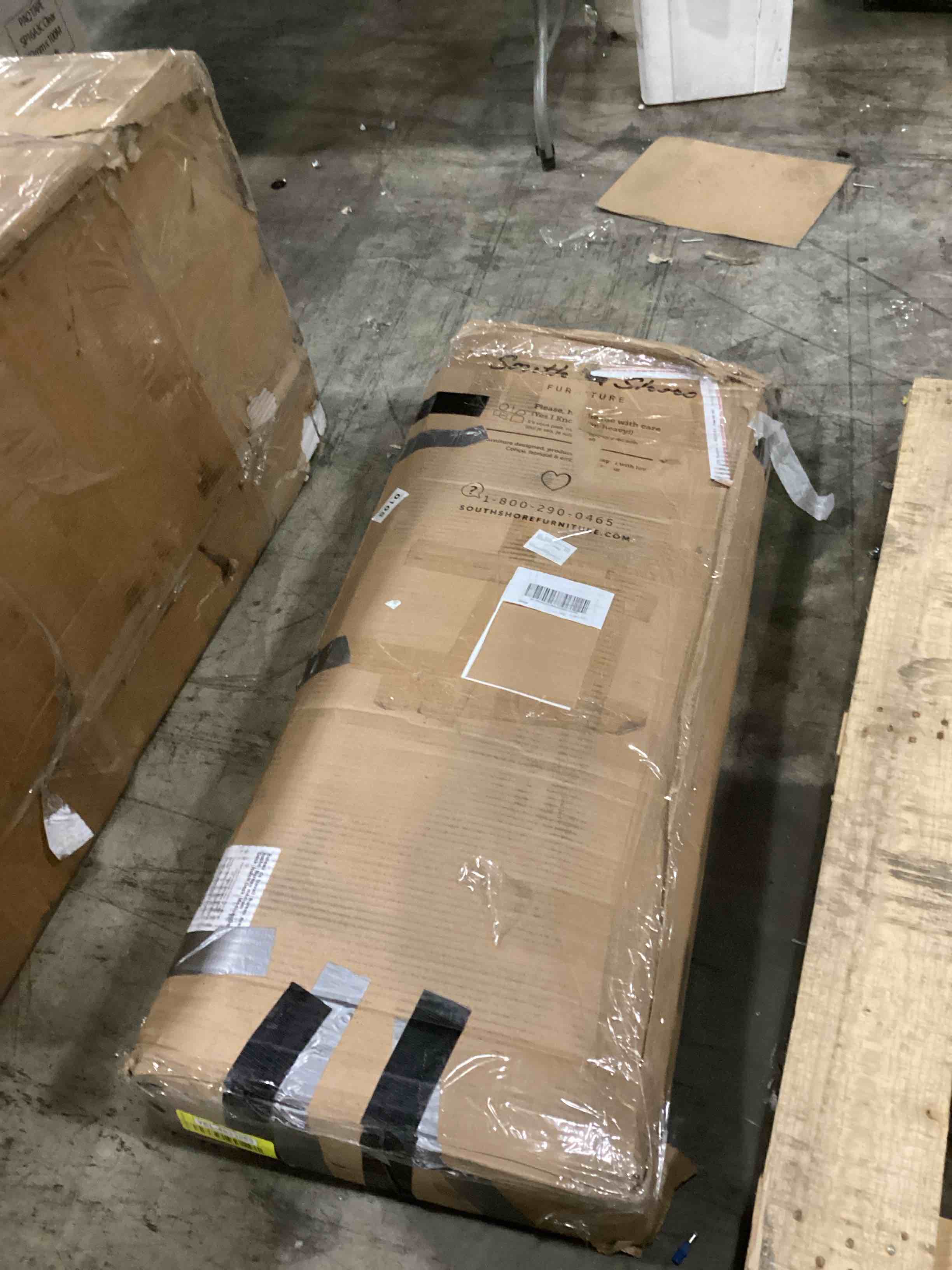 https://s3.amazonaws.com/lotting-images-prod/bidfta/YEL4933252_1728574922893.jpeg