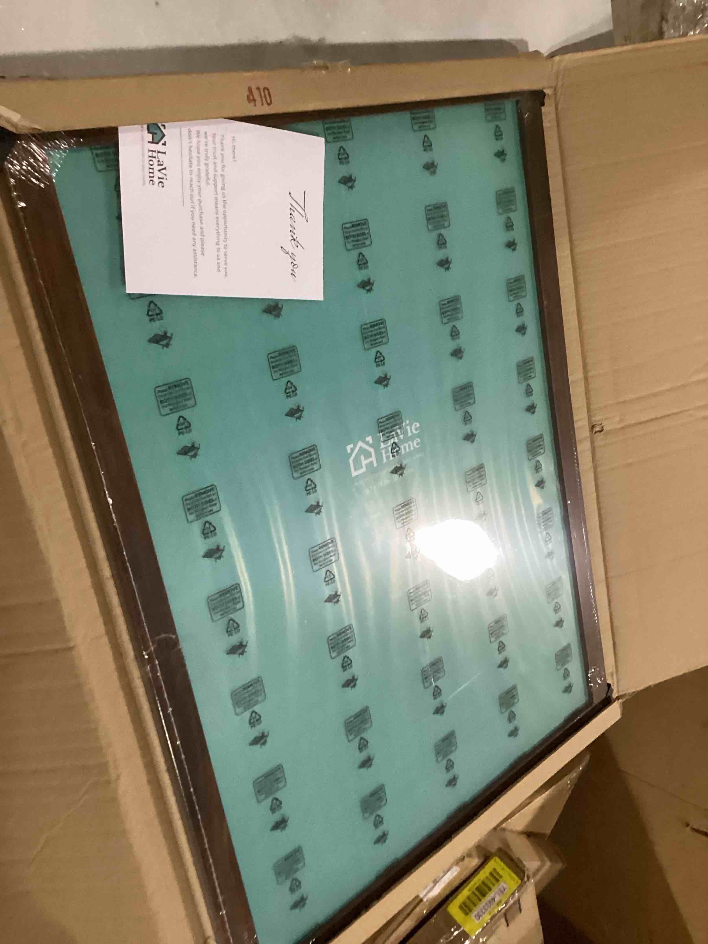 https://s3.amazonaws.com/lotting-images-prod/bidfta/YEL4933331_1728672841648.jpeg