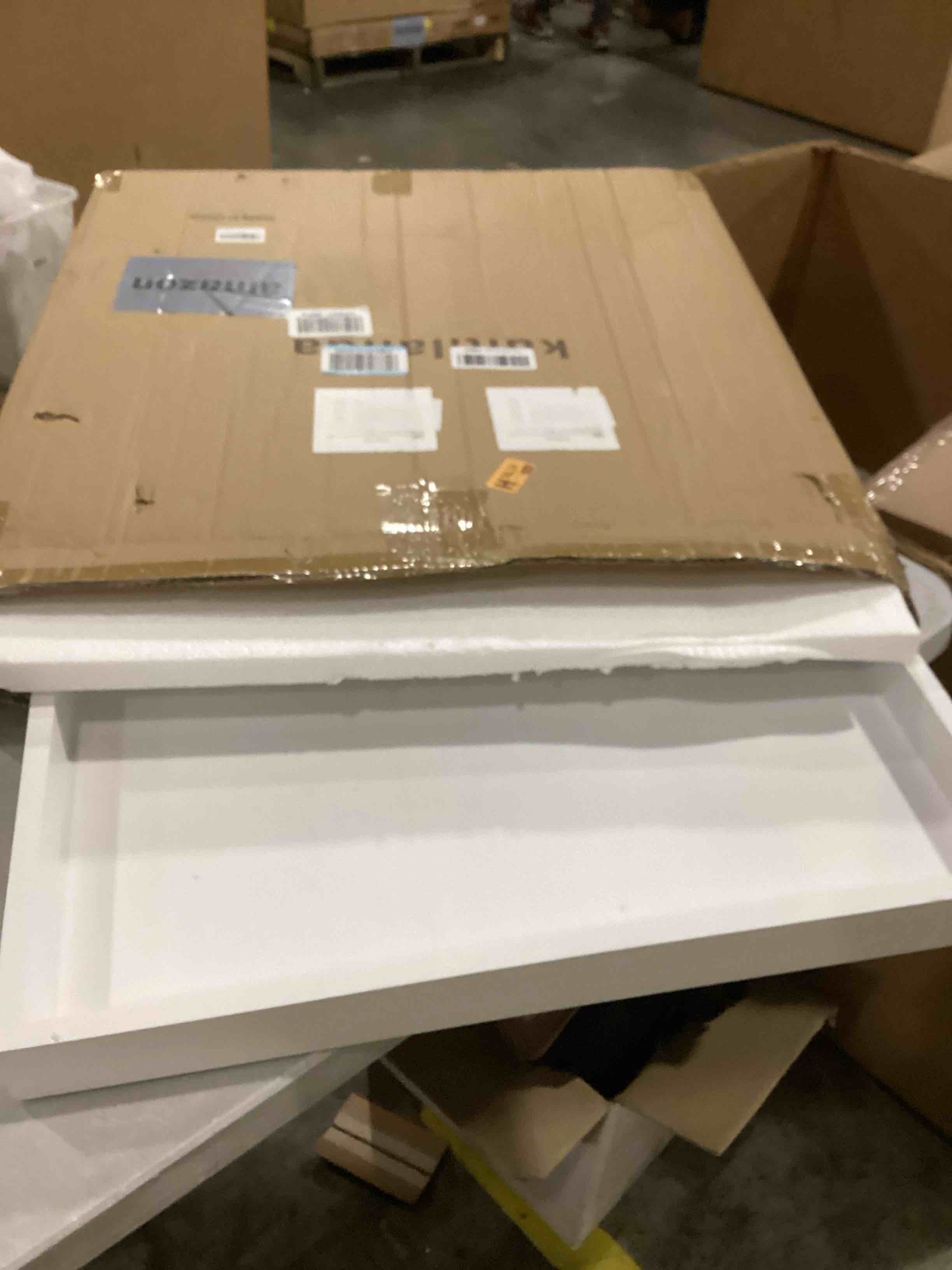 https://s3.amazonaws.com/lotting-images-prod/bidfta/YEL4933362_1728909513577.jpeg