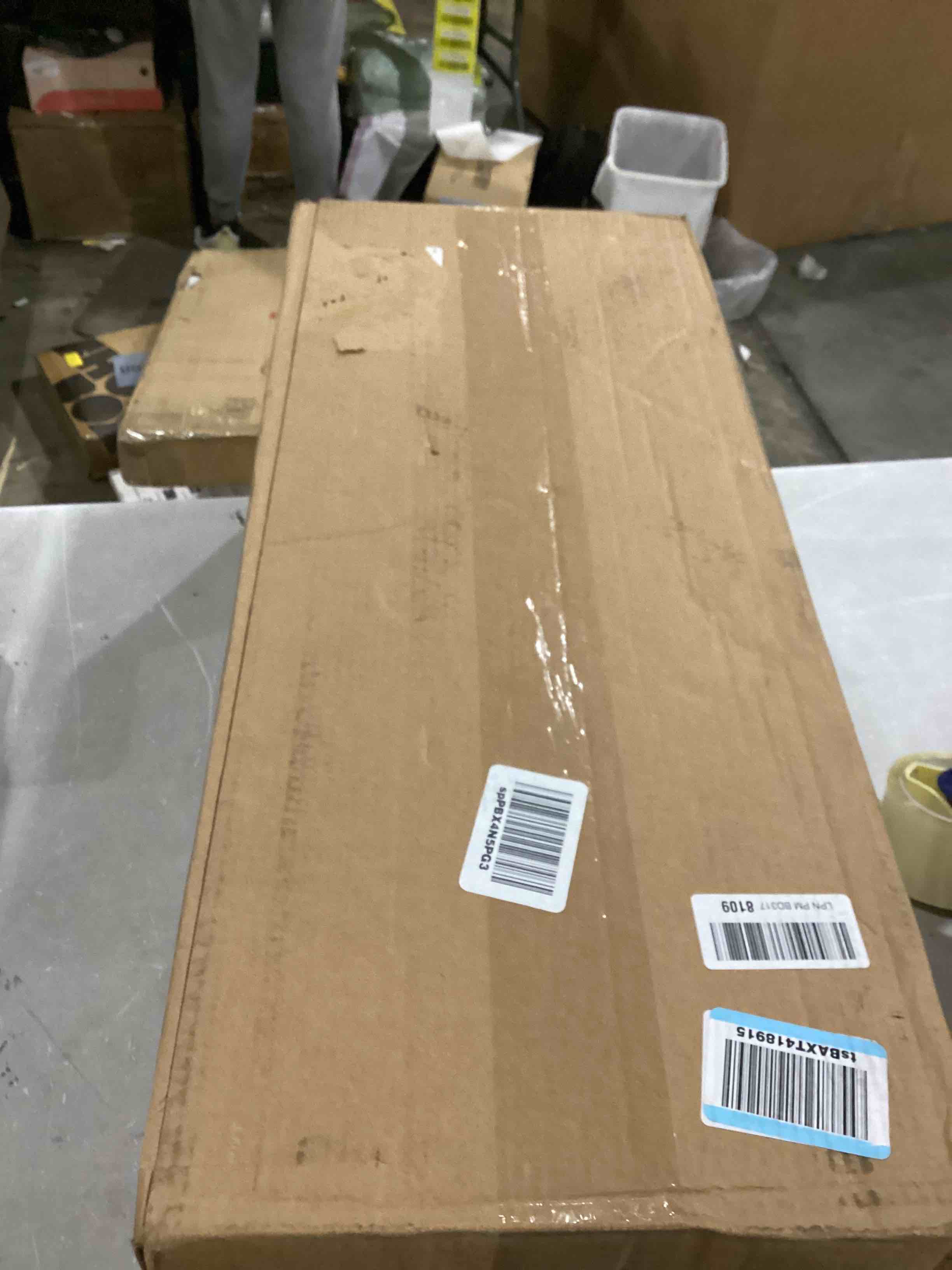 https://s3.amazonaws.com/lotting-images-prod/bidfta/YEL4933423_1728924426055.jpeg