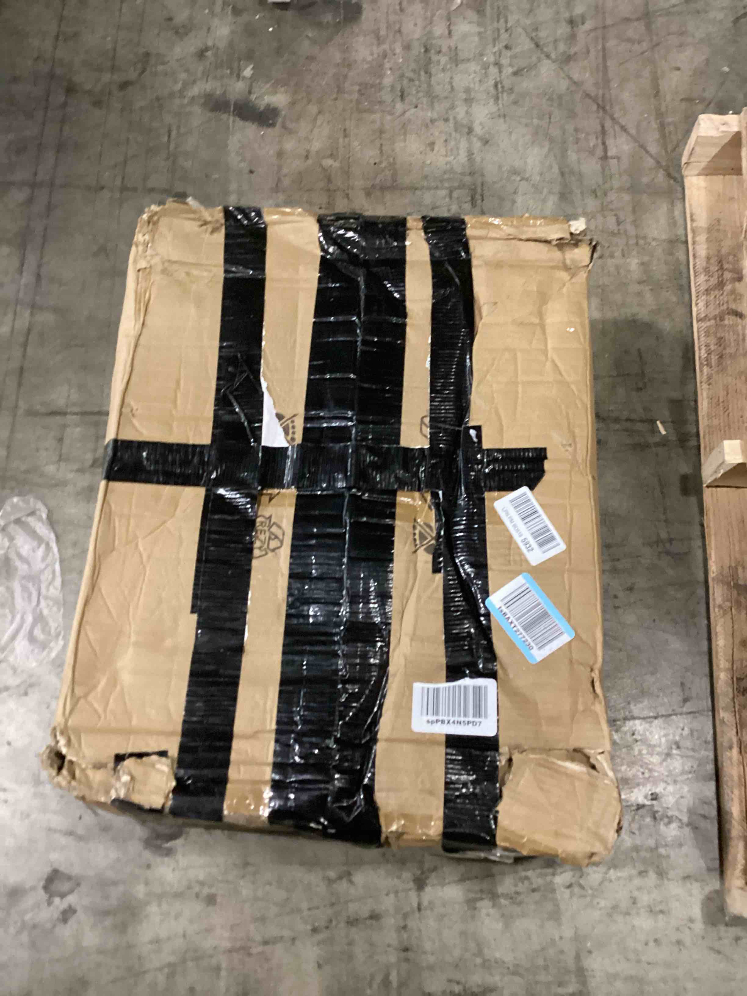 https://s3.amazonaws.com/lotting-images-prod/bidfta/YEL4933424_1728924516121.jpeg