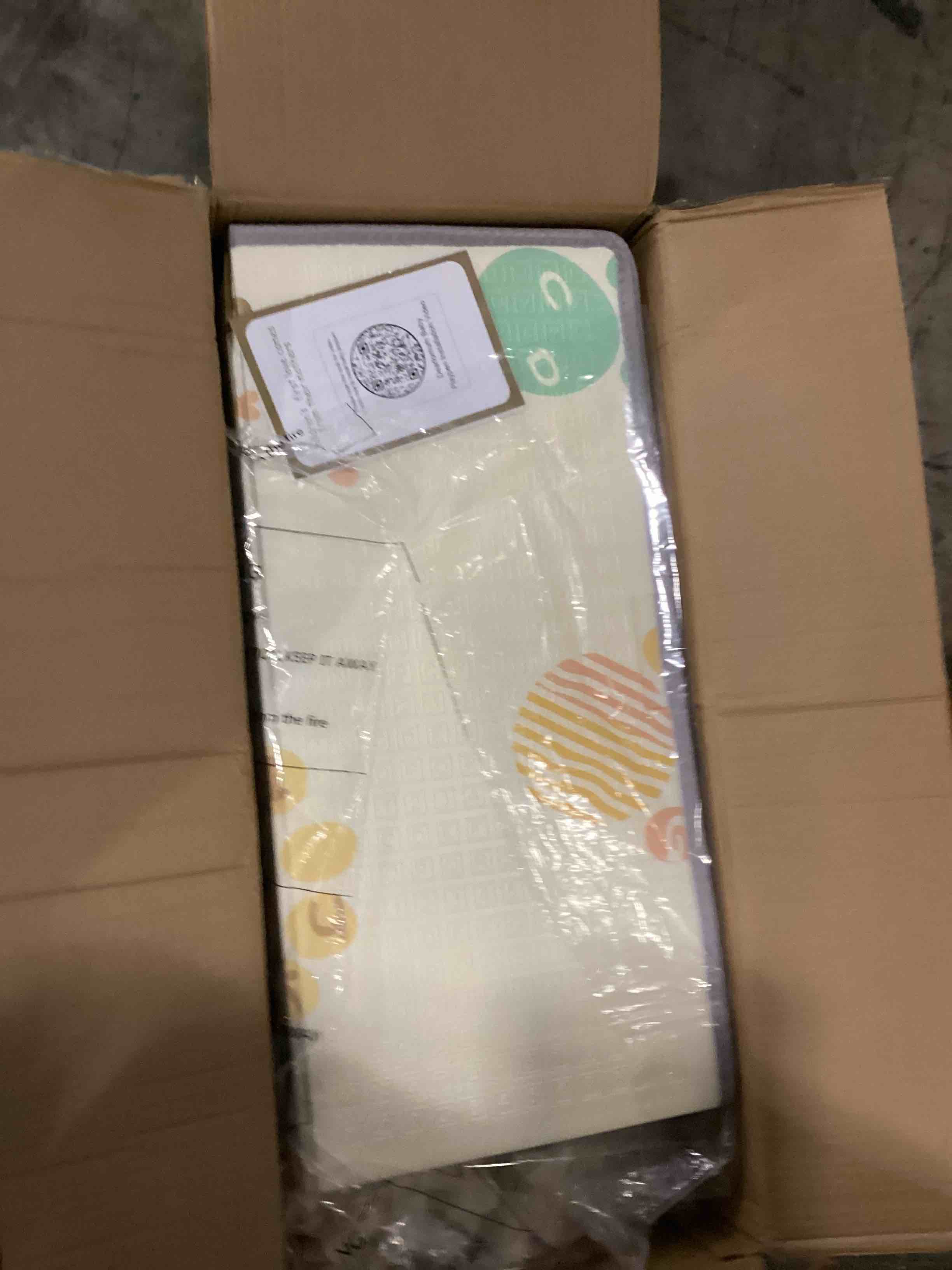 https://s3.amazonaws.com/lotting-images-prod/bidfta/YEL4933449_1728928590311.jpeg