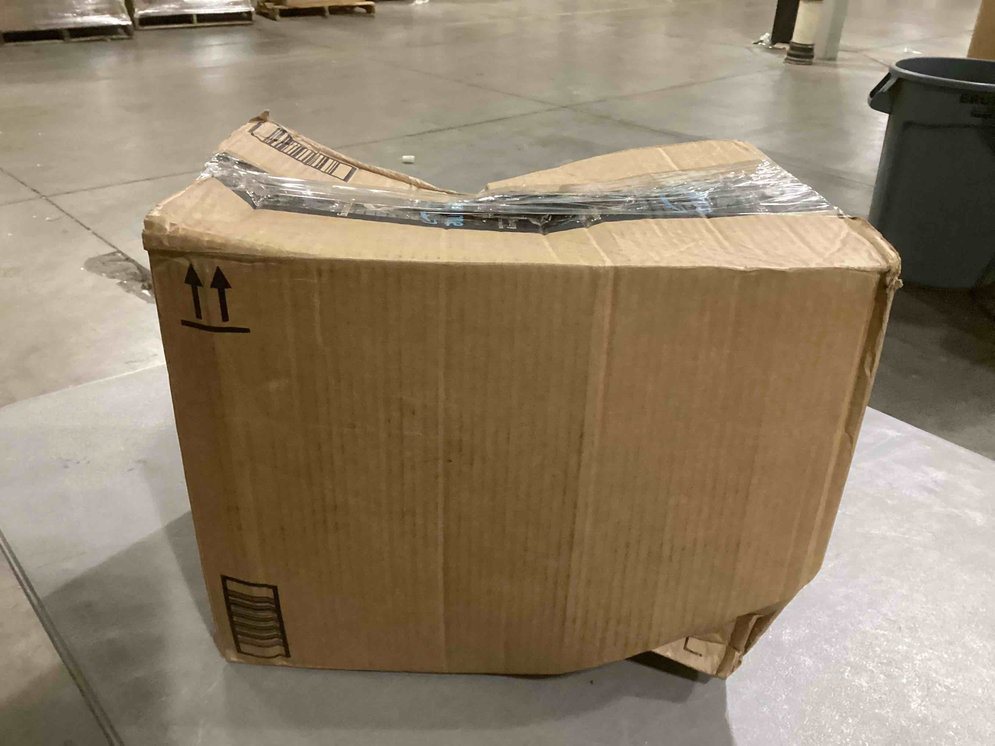https://s3.amazonaws.com/lotting-images-prod/bidfta/YEL4933873_1737374544448.jpeg