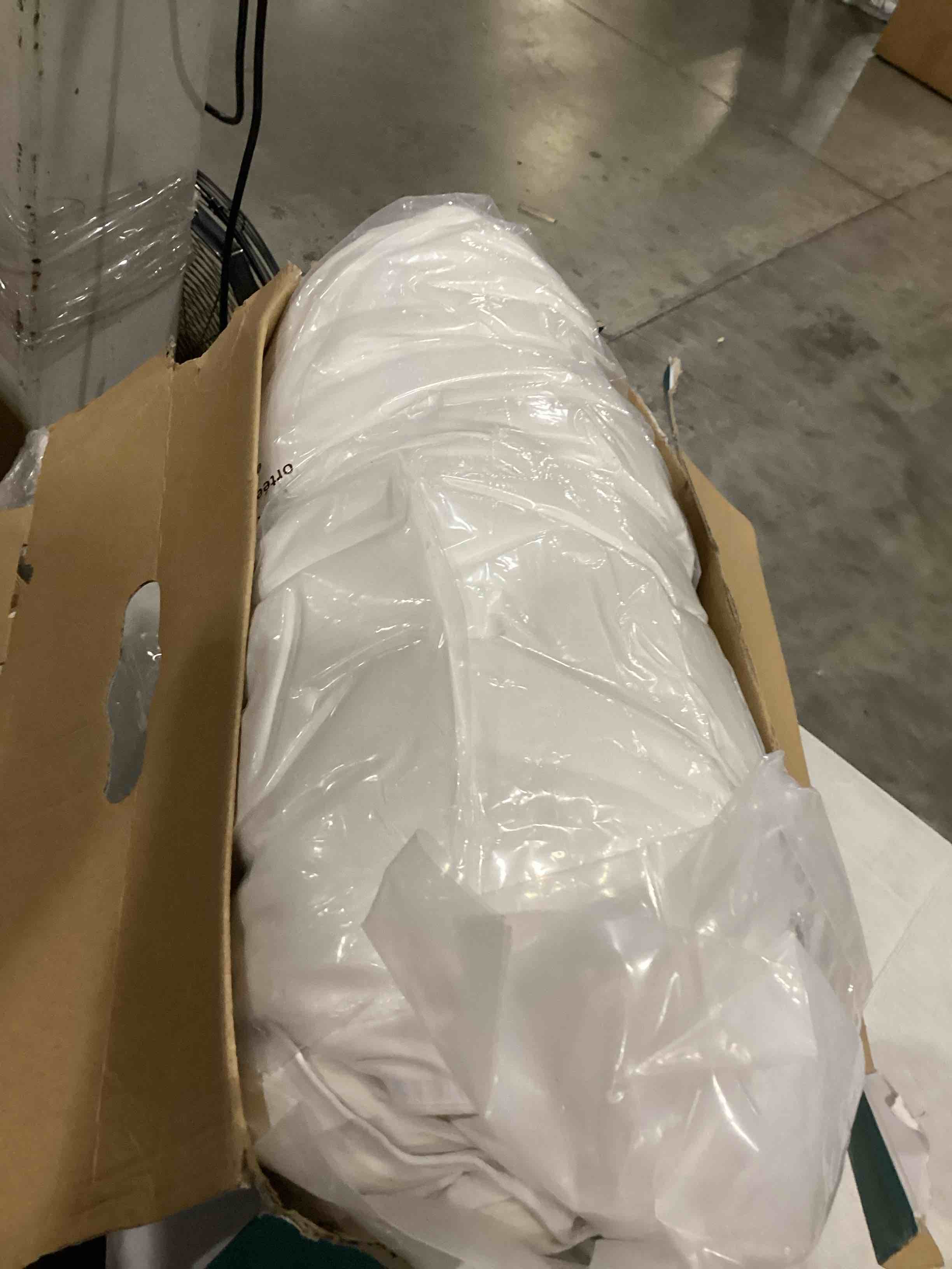 https://s3.amazonaws.com/lotting-images-prod/bidfta/YEL4935055_1727443723444.jpeg