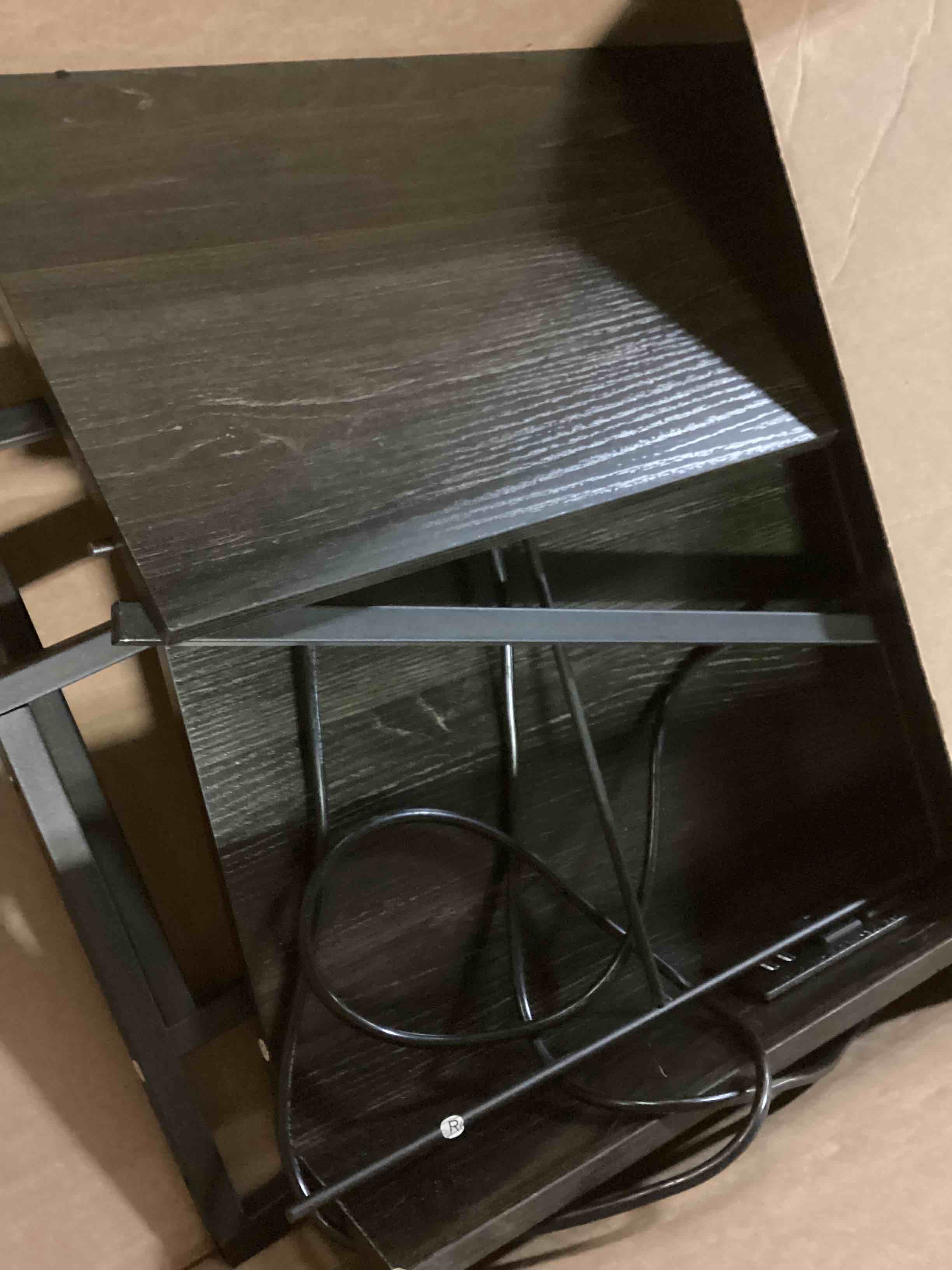 https://s3.amazonaws.com/lotting-images-prod/bidfta/YEL4937183_1728054572308.jpeg