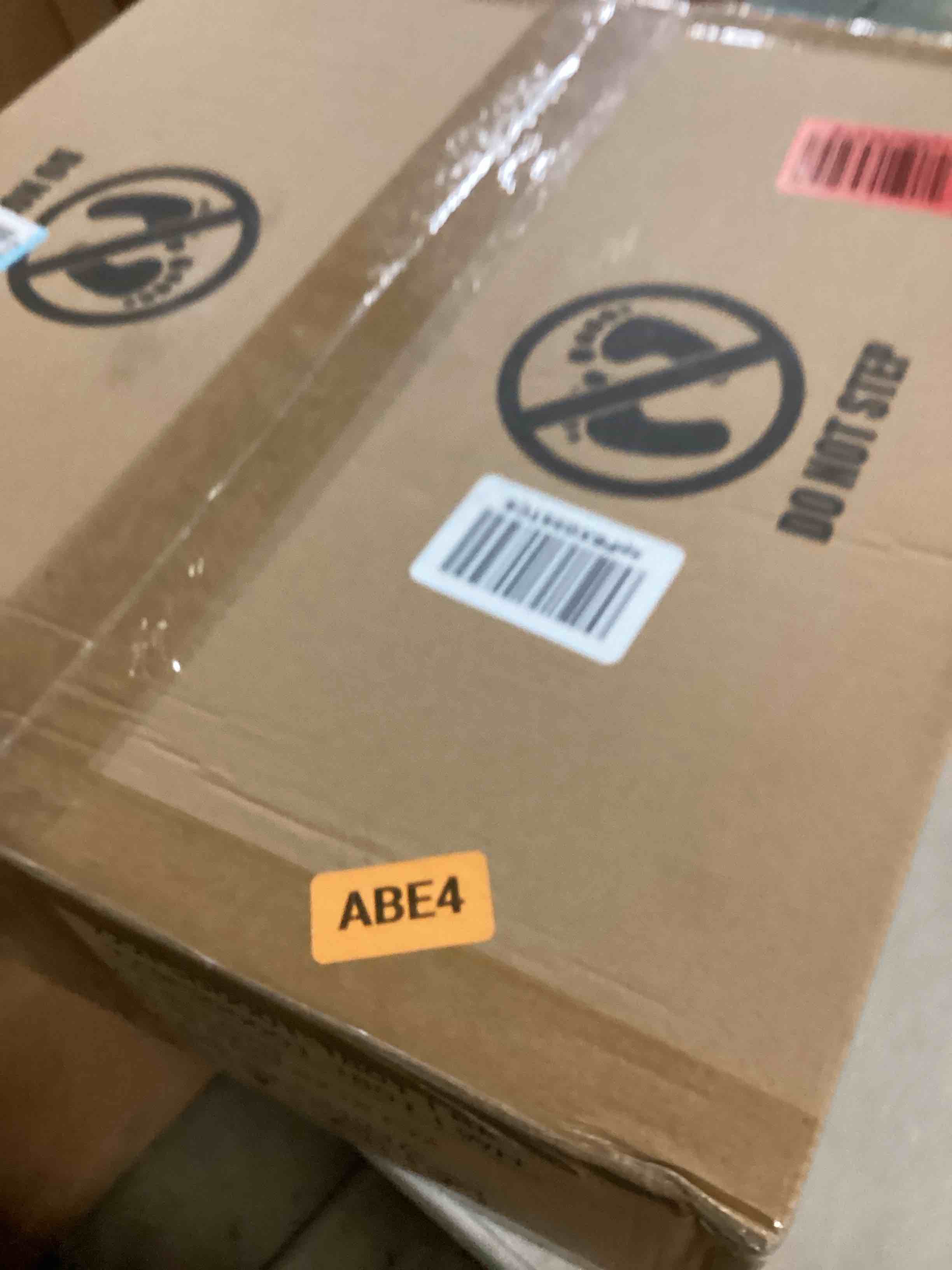 https://s3.amazonaws.com/lotting-images-prod/bidfta/YEL4937393_1728397379909.jpeg