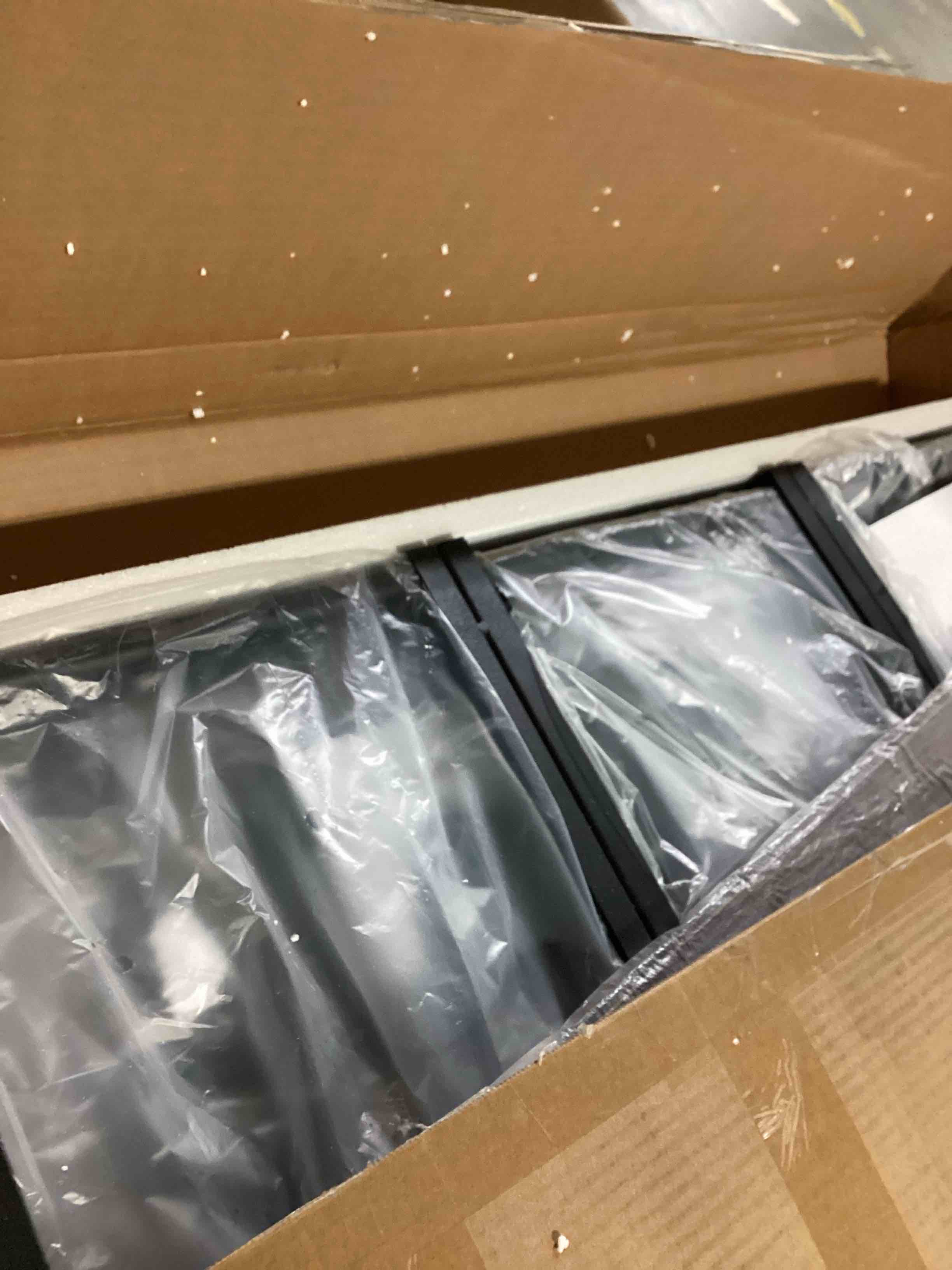 https://s3.amazonaws.com/lotting-images-prod/bidfta/YEL4937402_1728398520923.jpeg