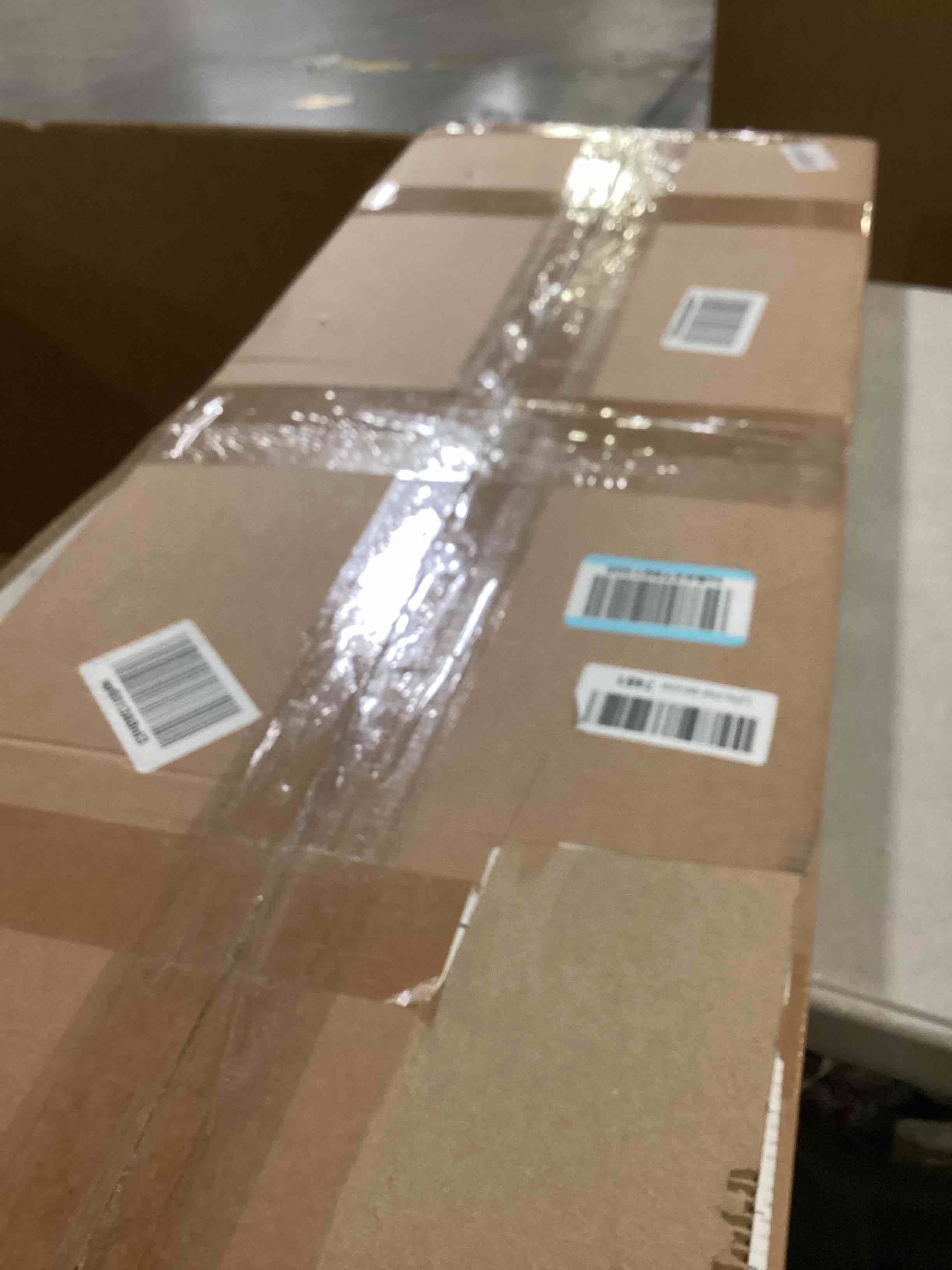 https://s3.amazonaws.com/lotting-images-prod/bidfta/YEL4937403_1728398681942.jpeg