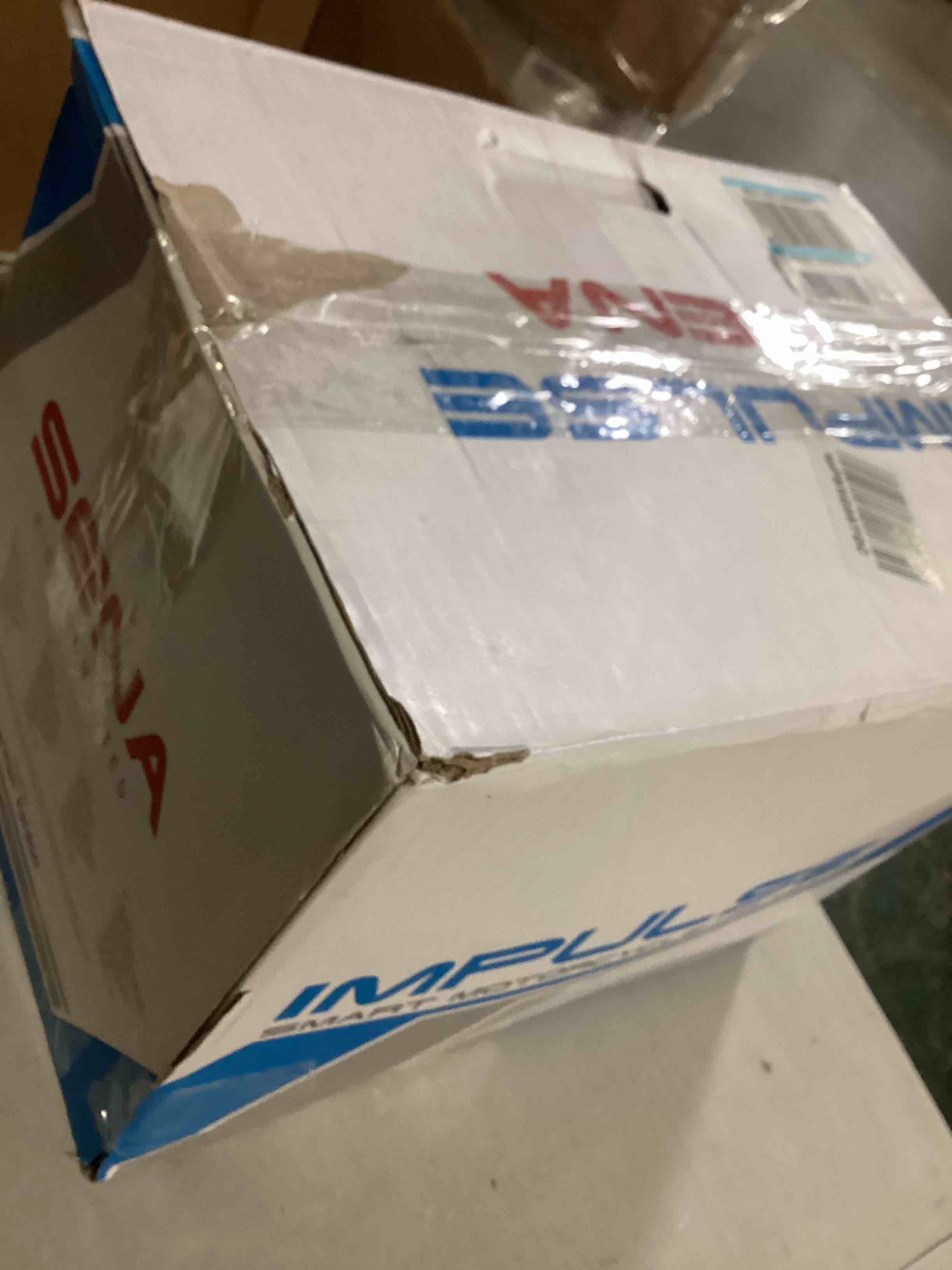 https://s3.amazonaws.com/lotting-images-prod/bidfta/YEL4937408_1728399394327.jpeg