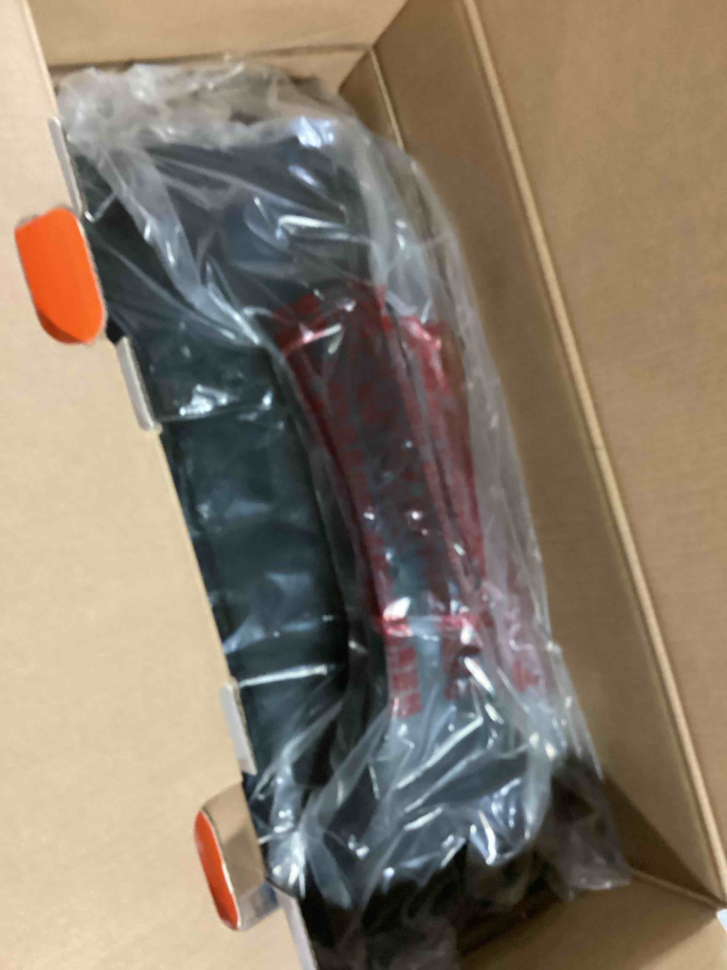 https://s3.amazonaws.com/lotting-images-prod/bidfta/YEL4937713_1728580911190.jpeg
