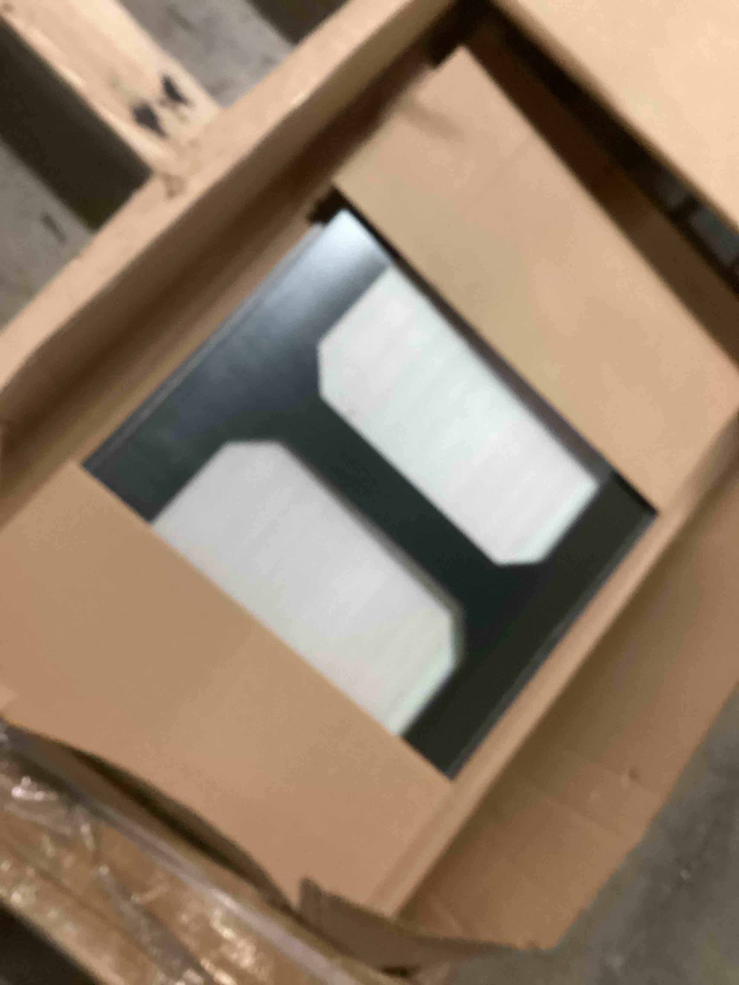 https://s3.amazonaws.com/lotting-images-prod/bidfta/YEL4938208_1729098309380.jpeg