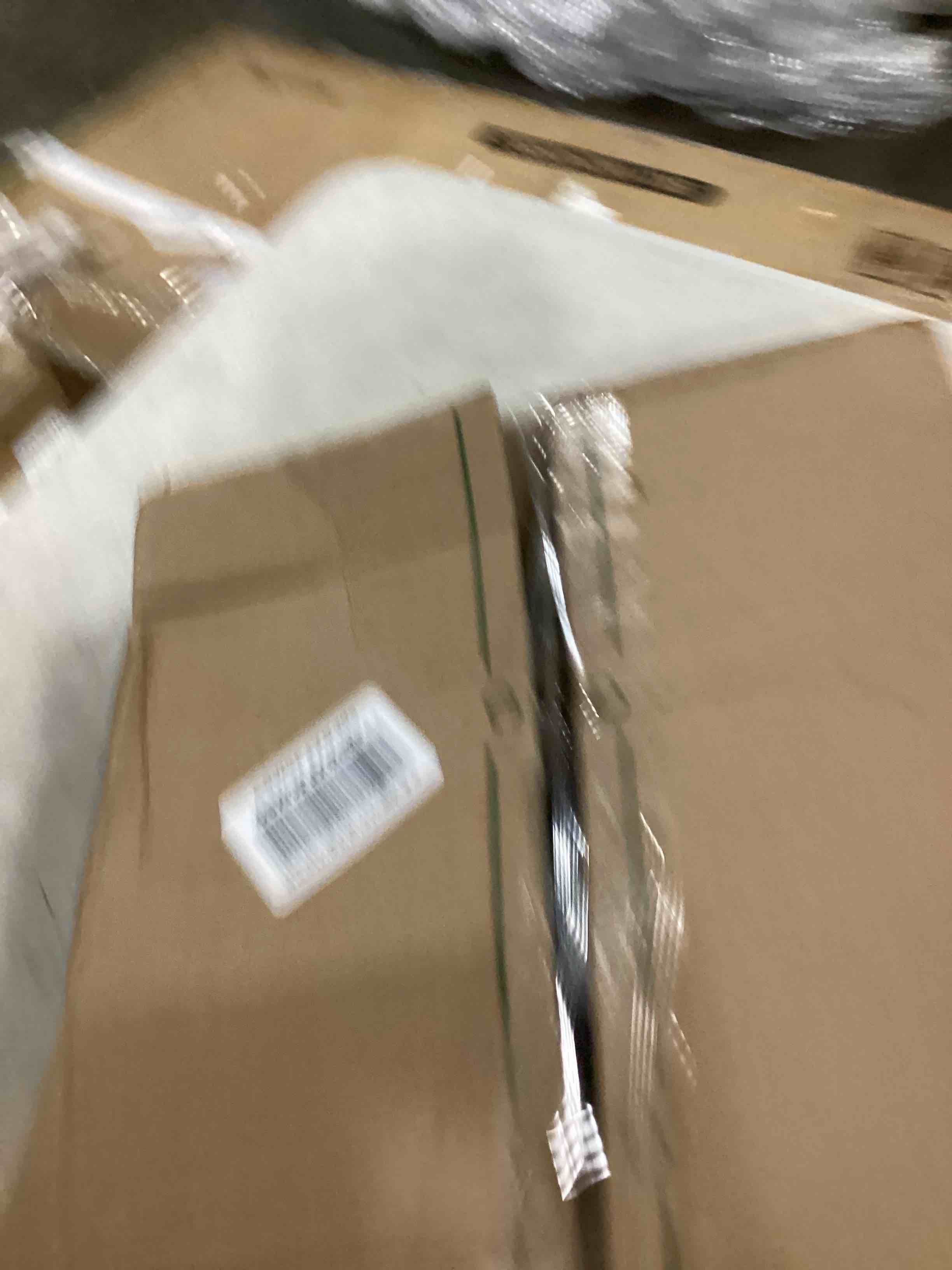 https://s3.amazonaws.com/lotting-images-prod/bidfta/YEL4938545_1727784668711.jpeg