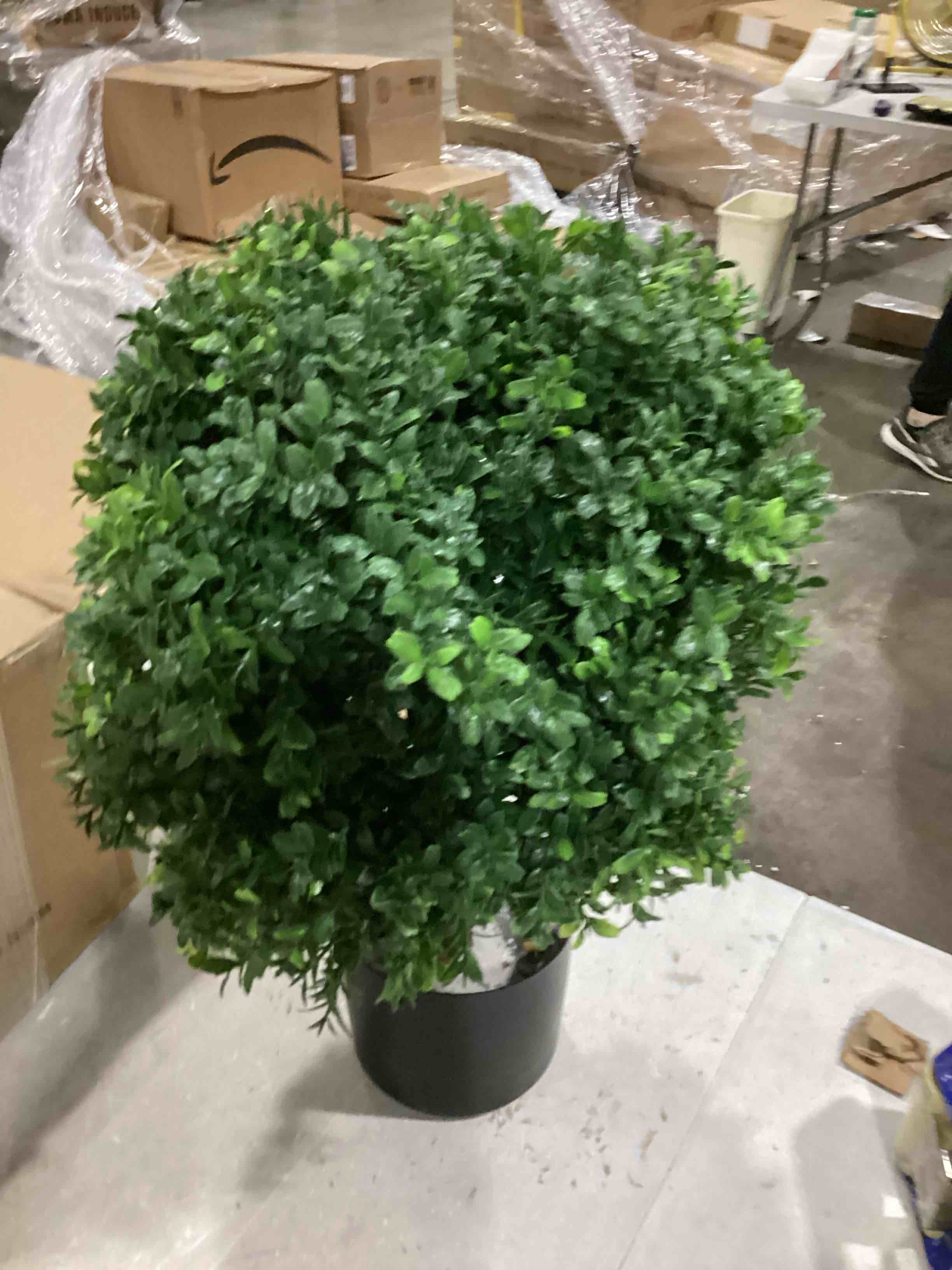 Set of 2 Pack Artificial Boxwood Topiary Ball Trees 21.6'', Outdoor